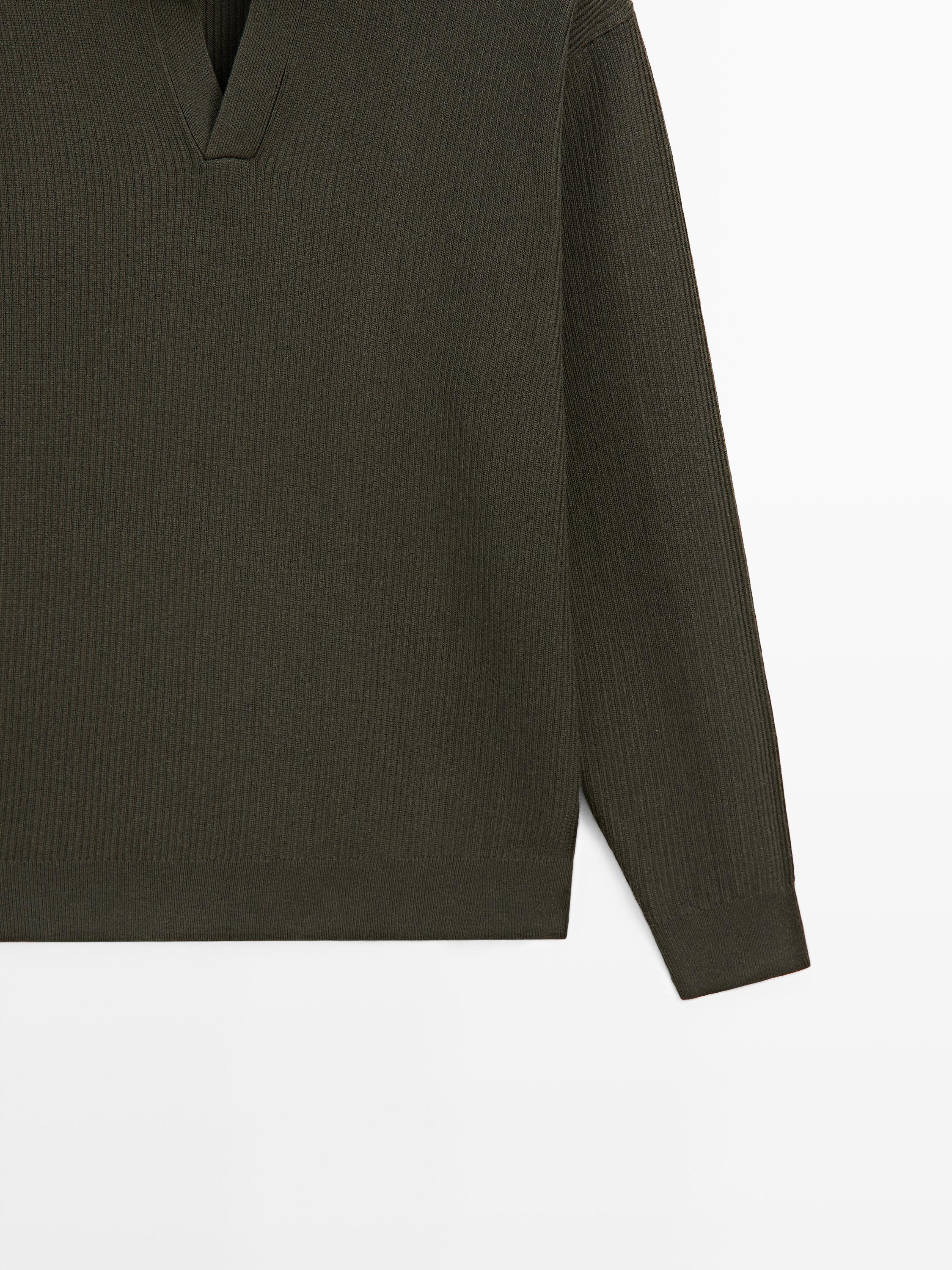 Mock neck knit sweater with V-neck — DARK GREEN (alternate view)