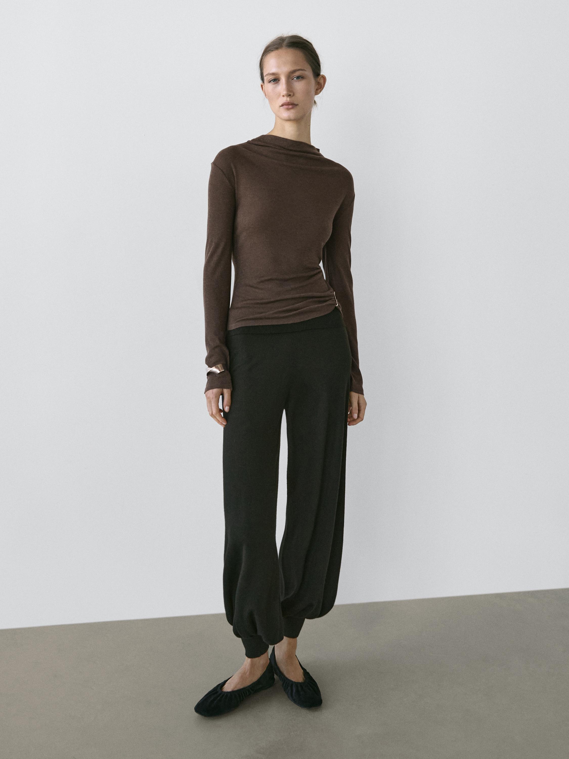 Tricou cu guler horn