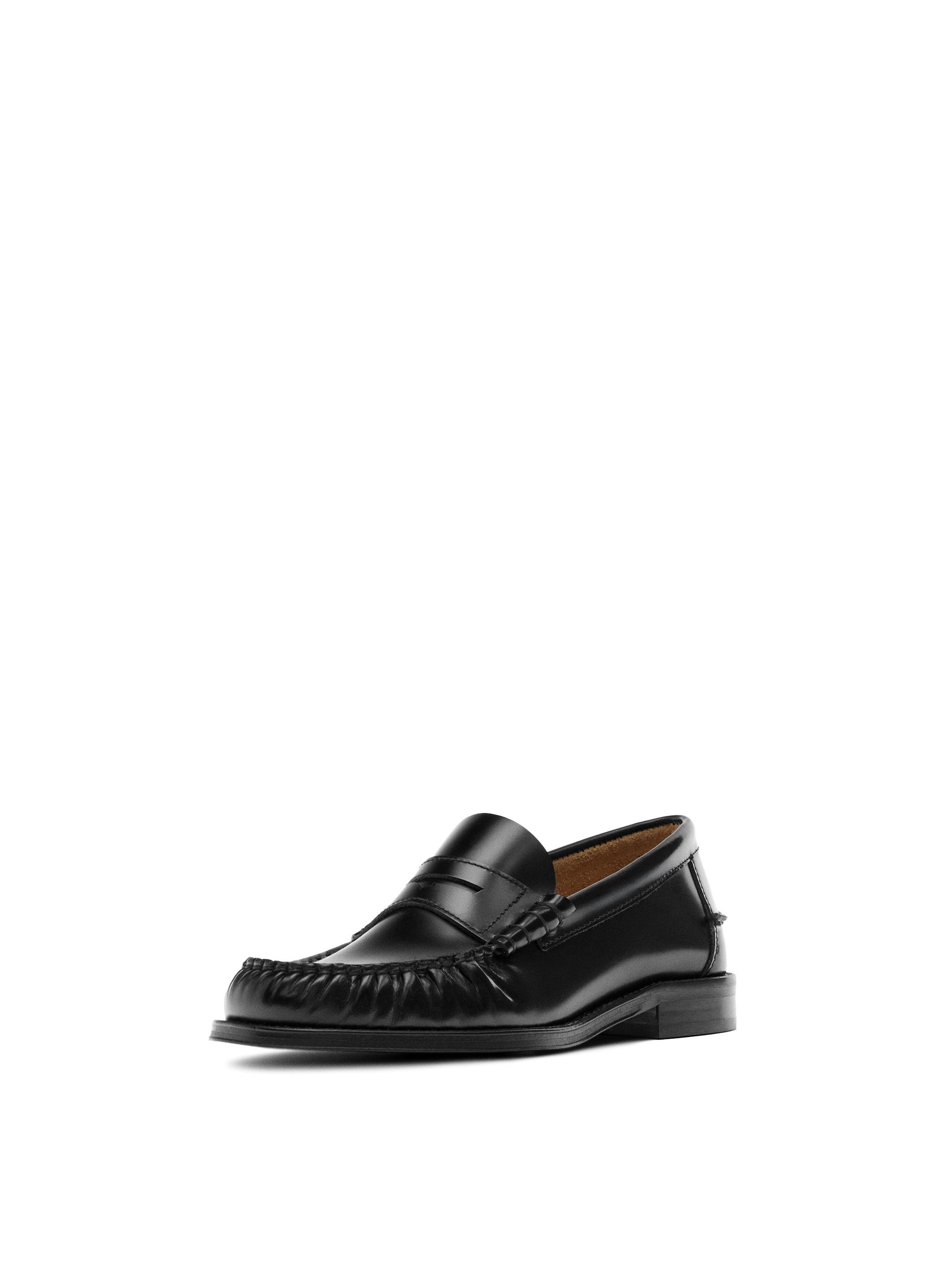 Leather loafer — BLACK