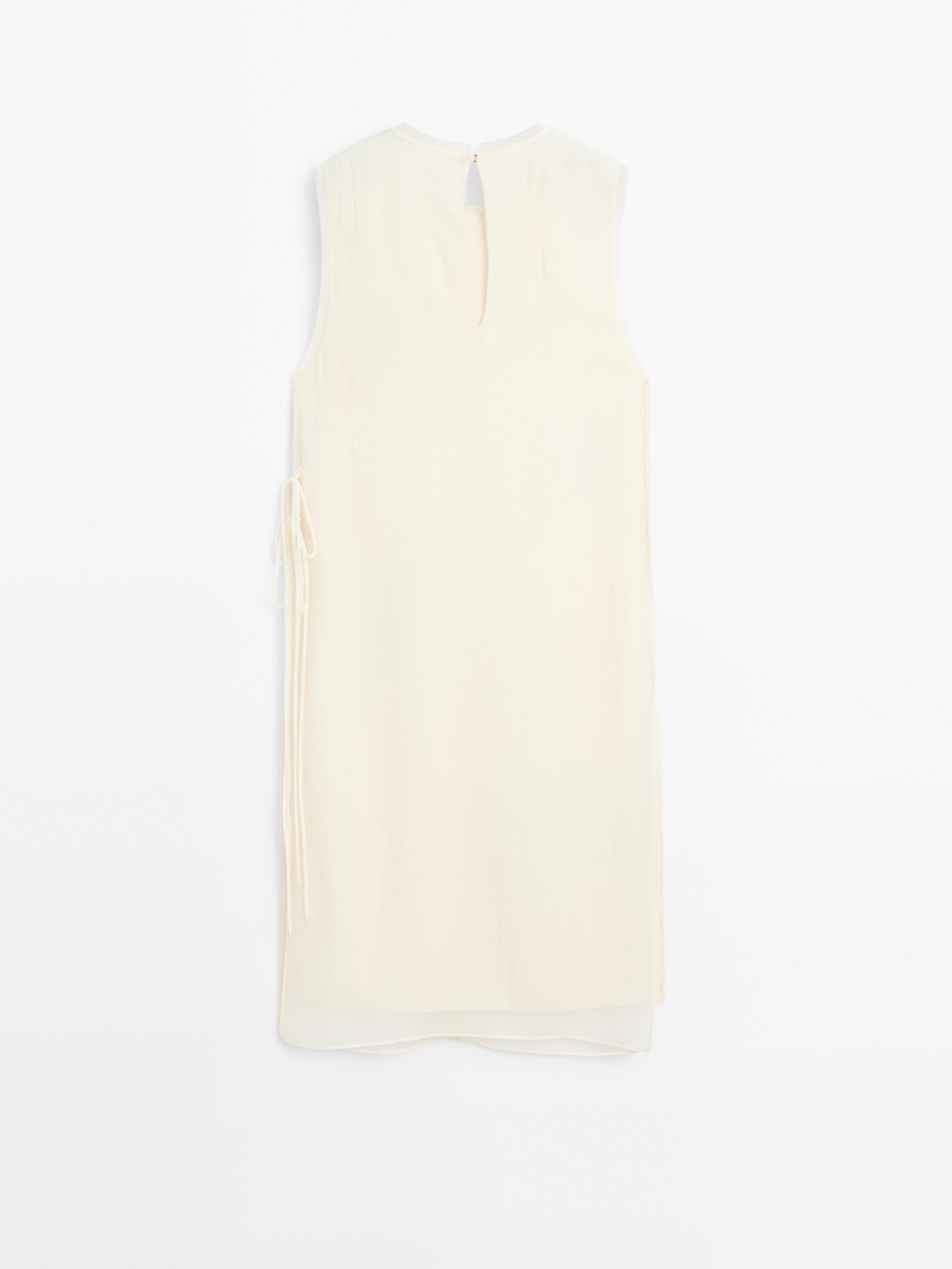 Tunic top with embroidered details
