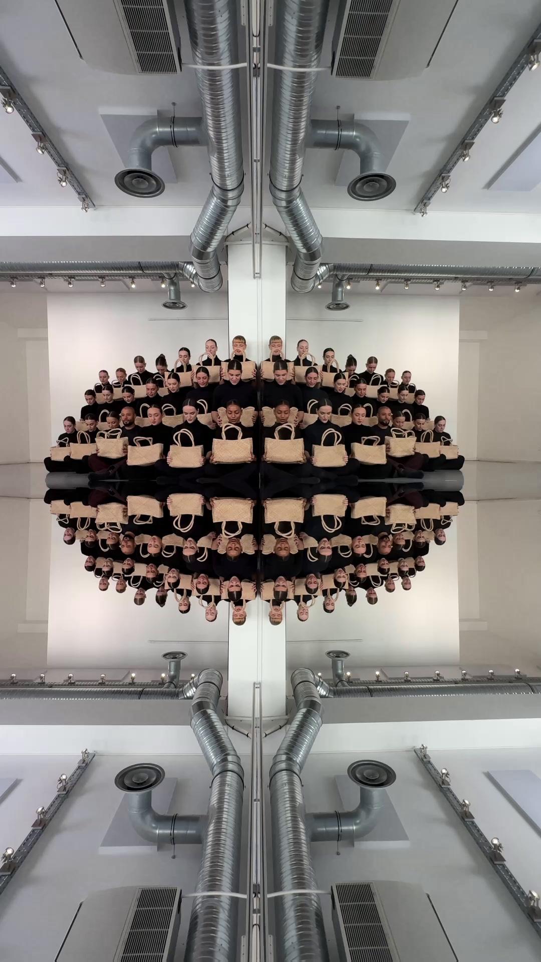 Middelgrote gevlochten nappaleren totebag