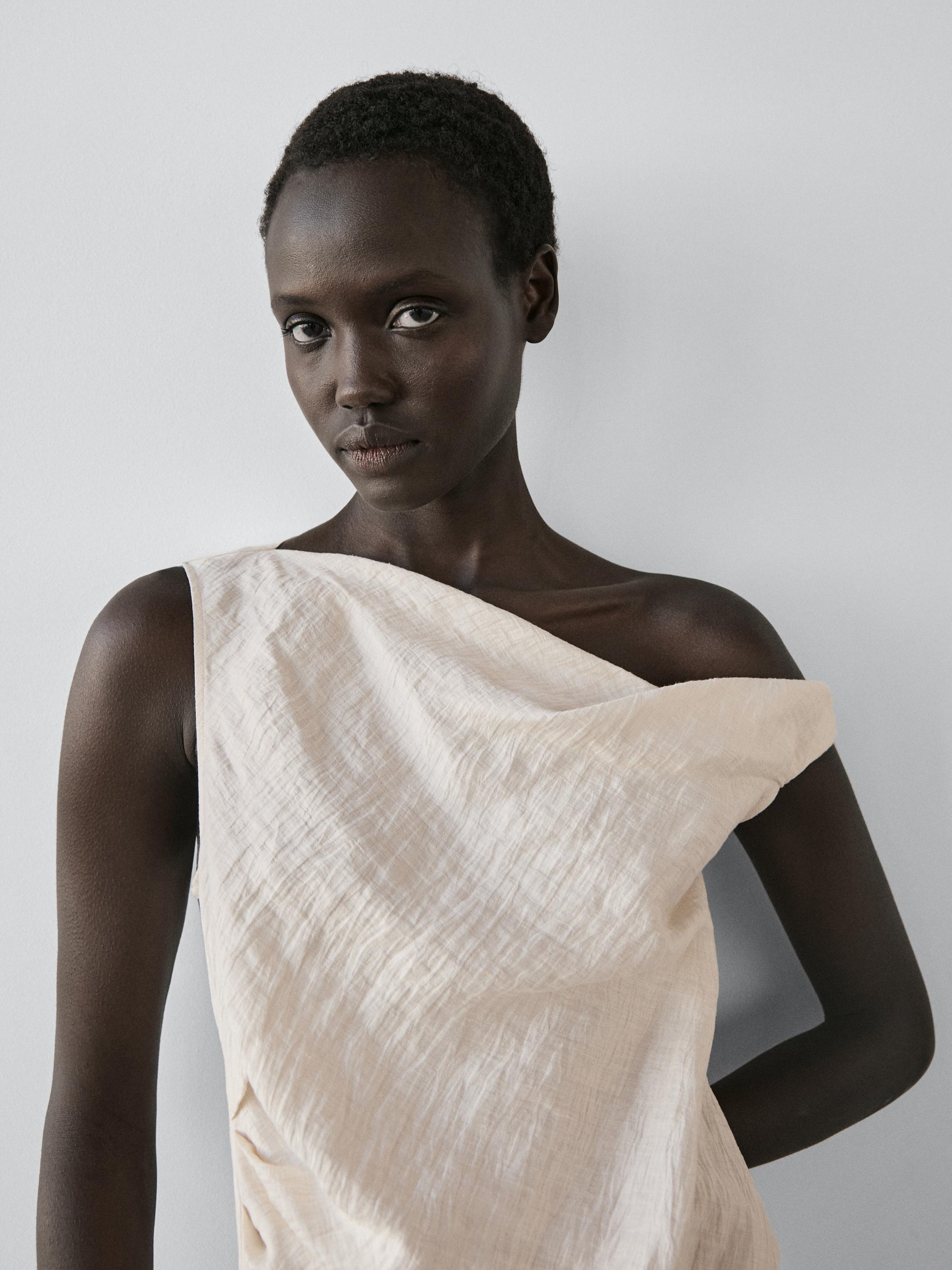 Asymmetric top with knot detail — BEIGE