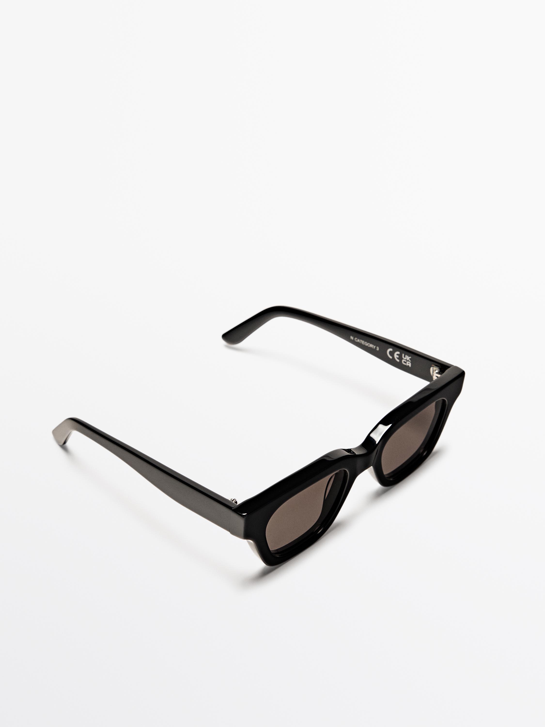 Angled rectangular sunglasses