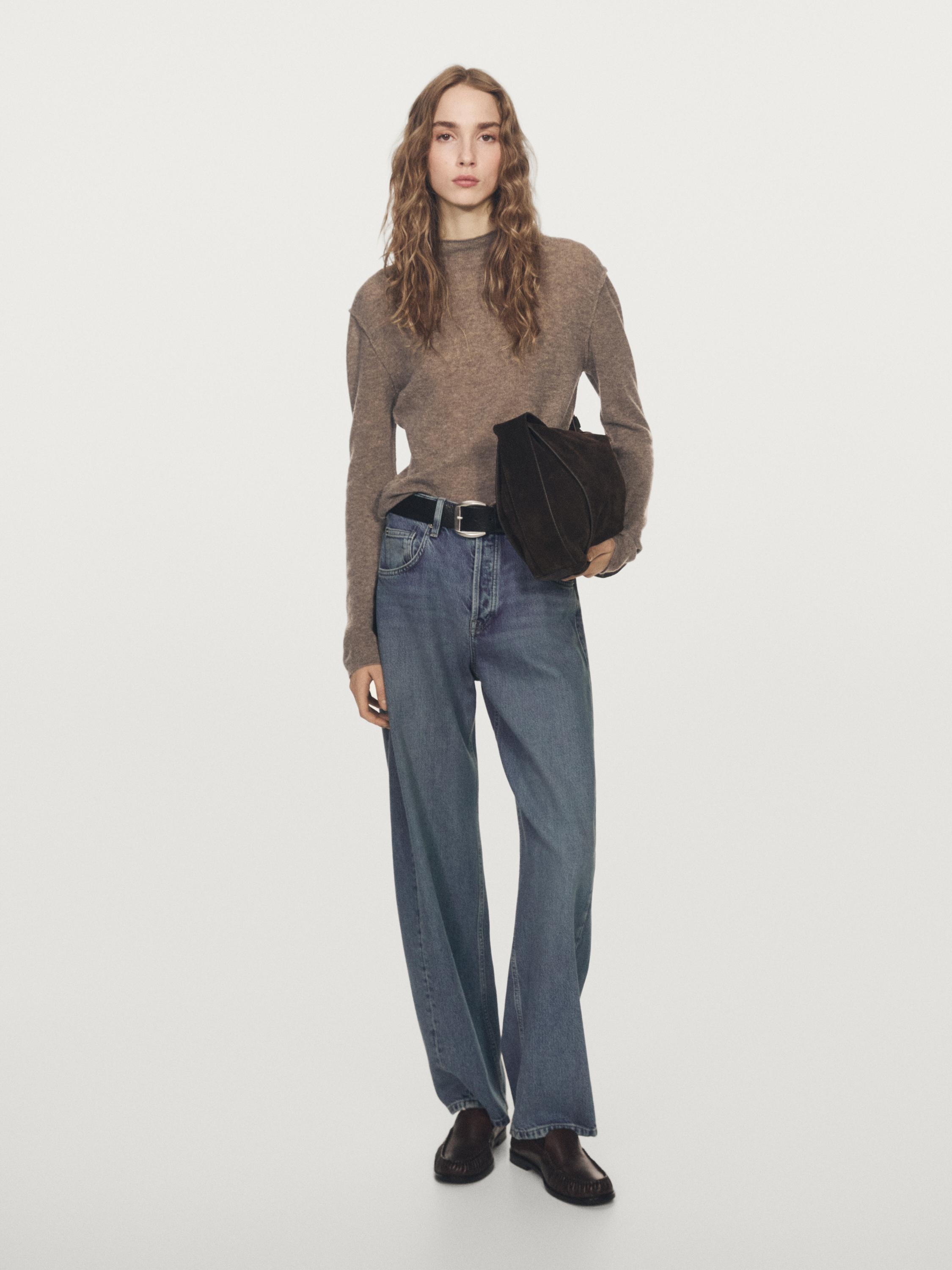 Трикотажный свитер из смесовой шерсти с высоким воротником