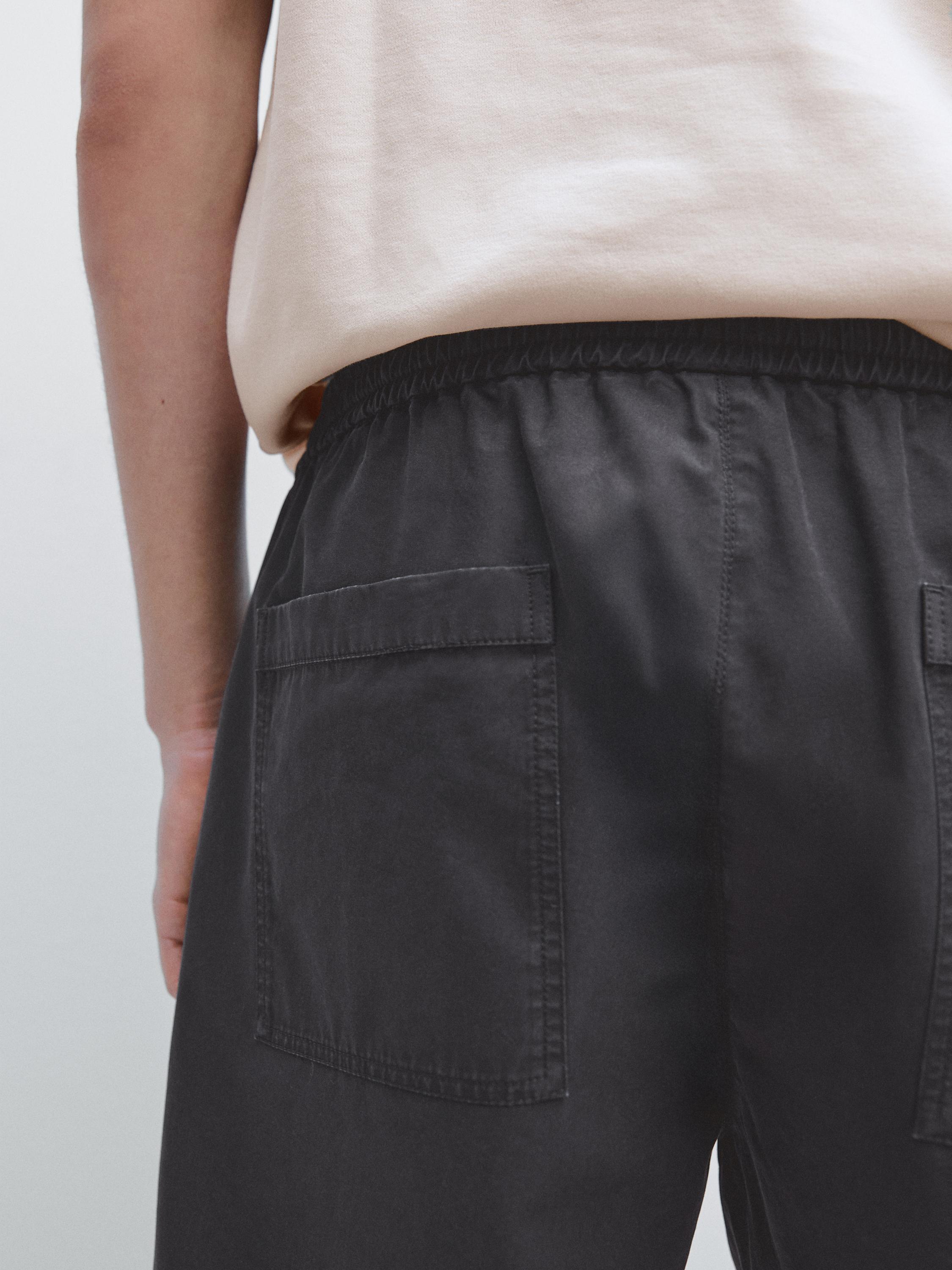 100% cotton jogger fit Bermuda shorts — NAVY BLUE