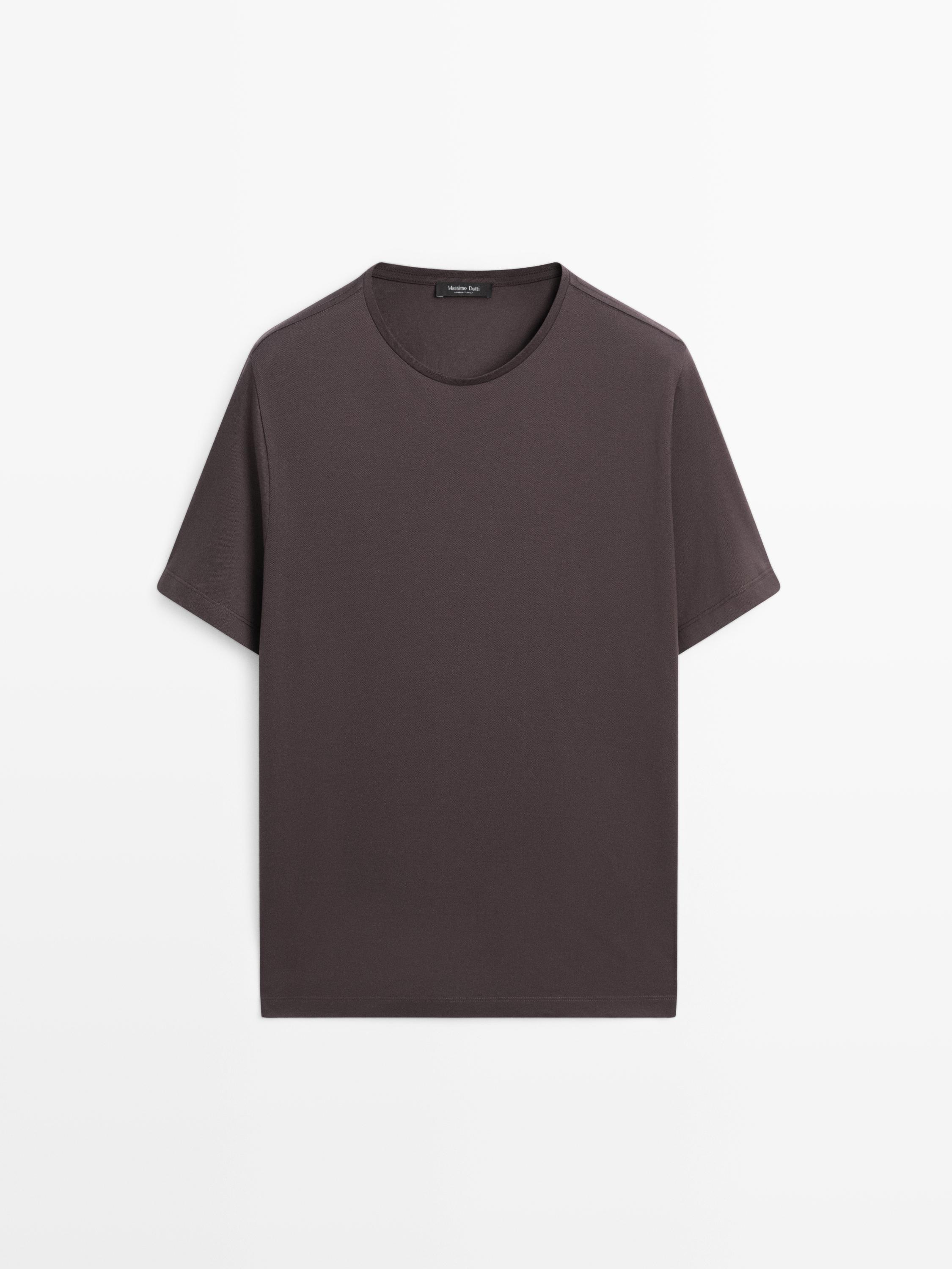 Regular fit T-shirt with crew neck