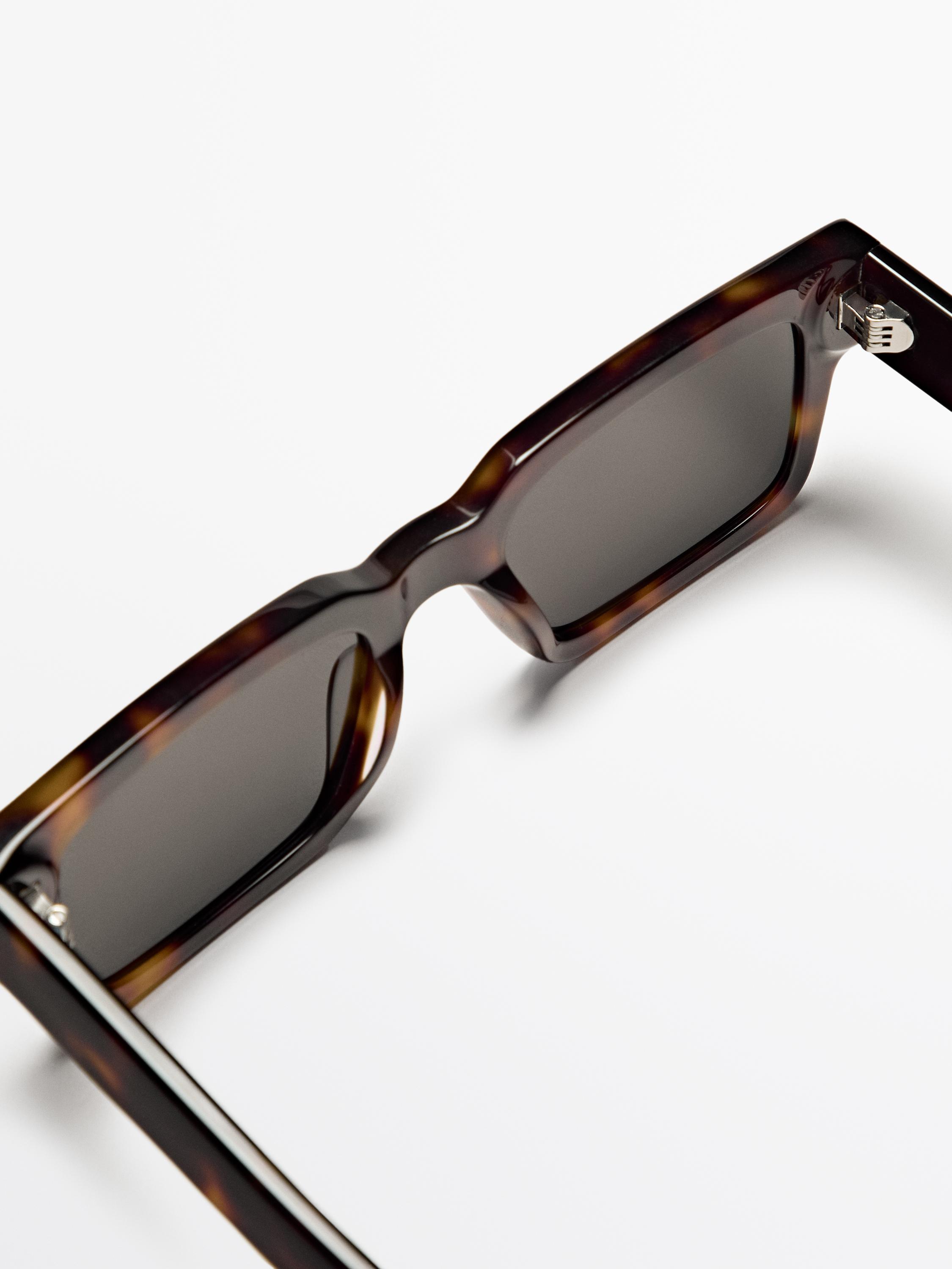 Rectangular sunglasses