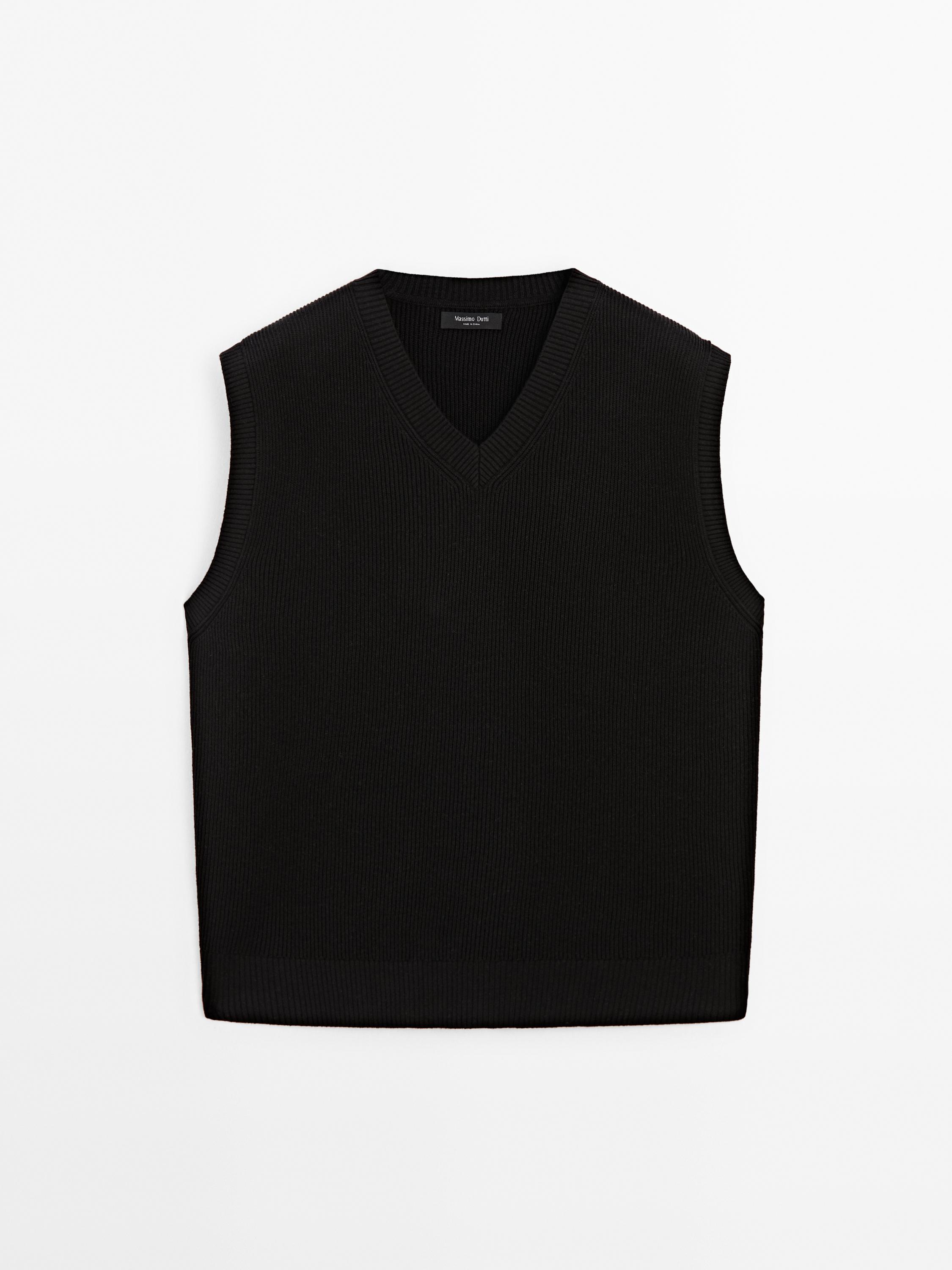 V-neck linen blend vest