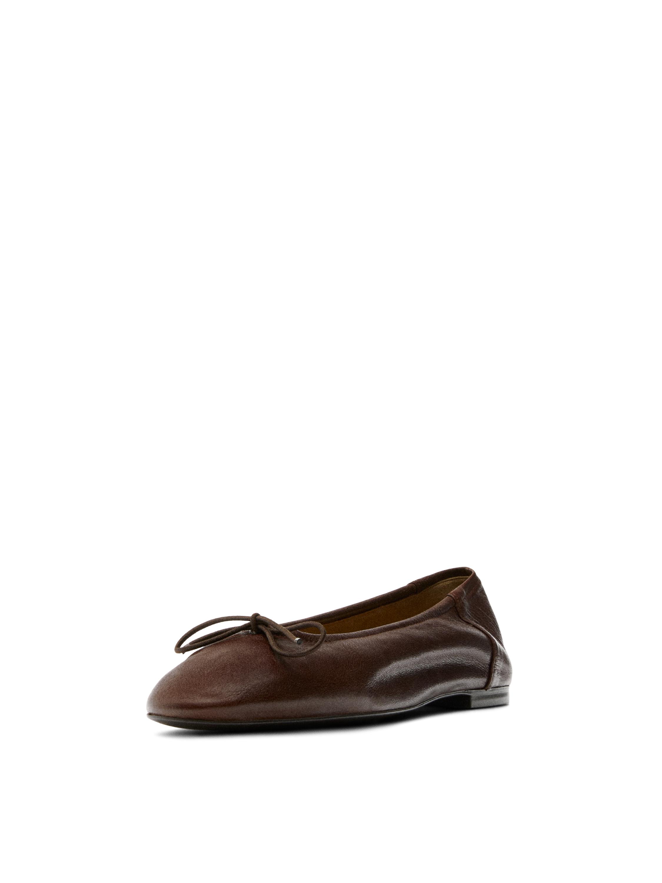 Gathered ballet flats with bow — BROWN