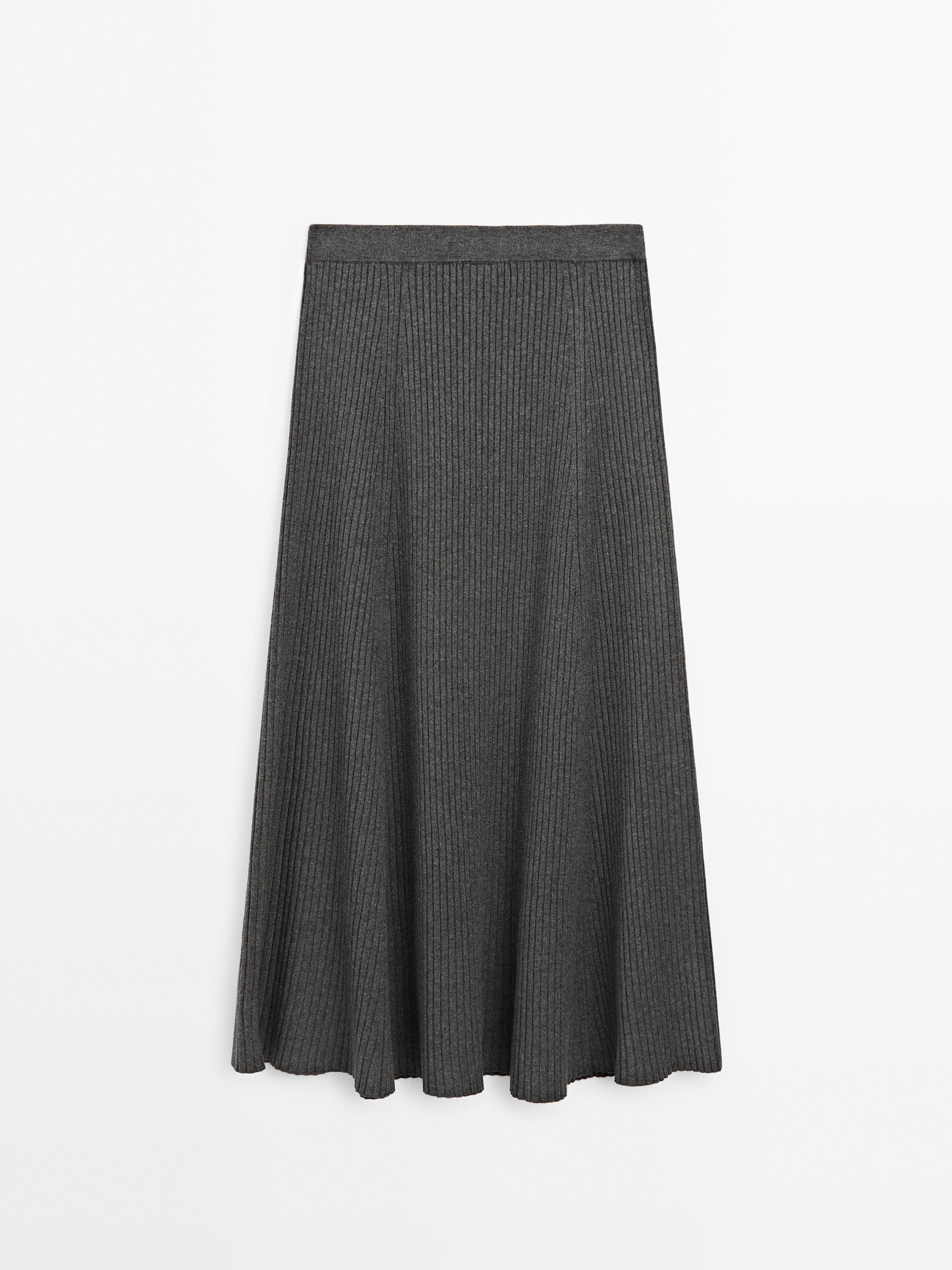 Pleated midi skirt