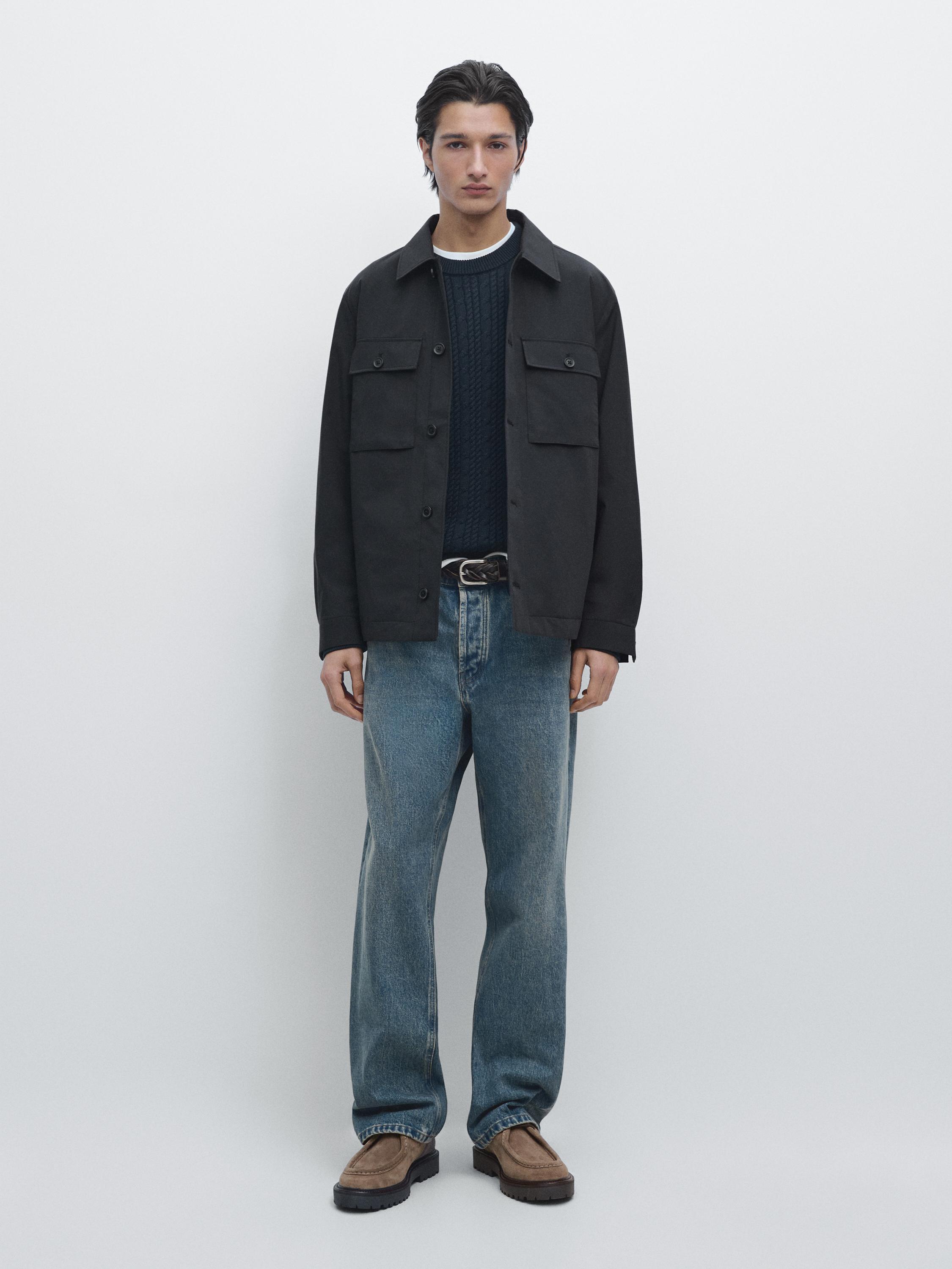 Short jacket with pocket detail