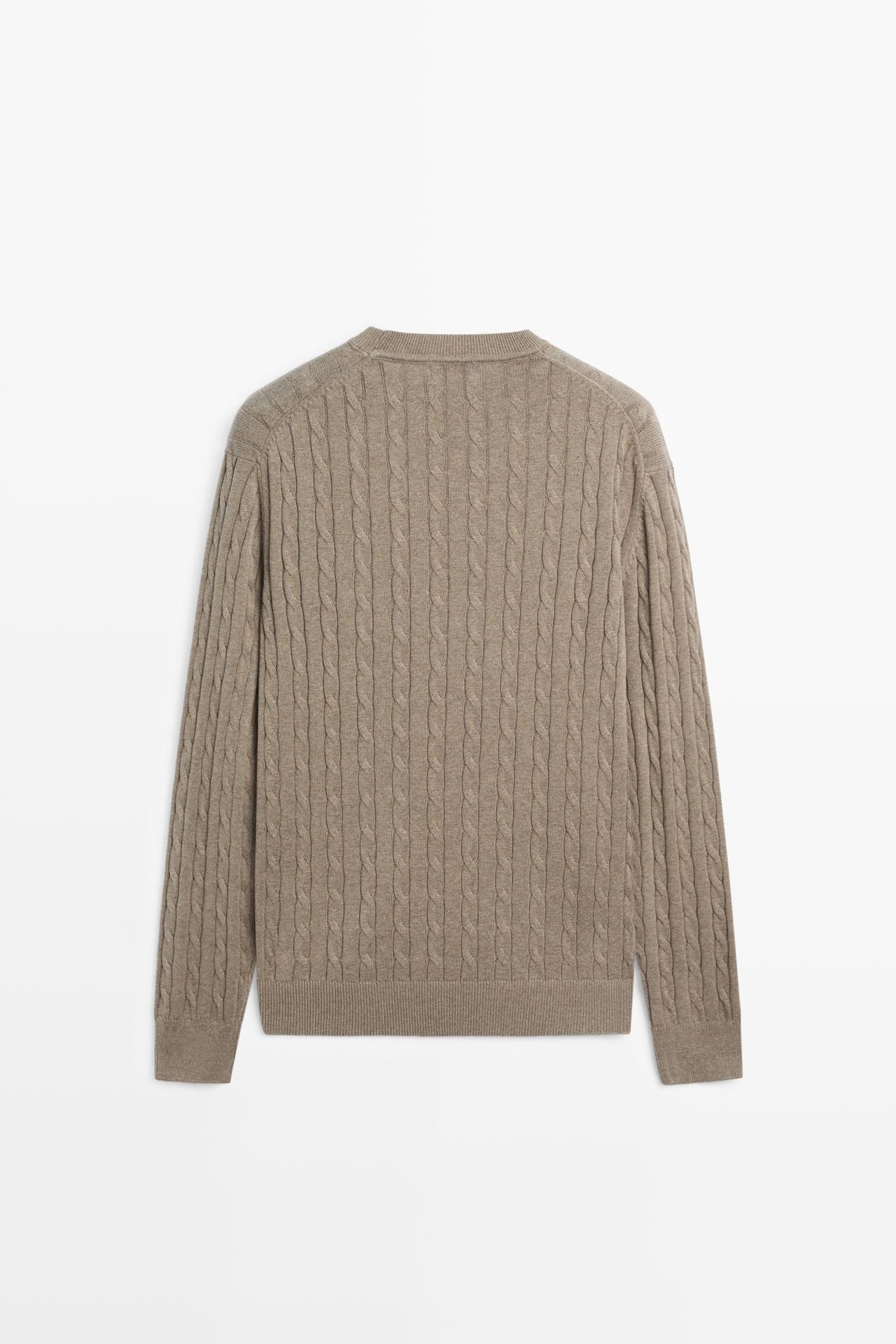Cable-knit round neck sweater — KHAKI