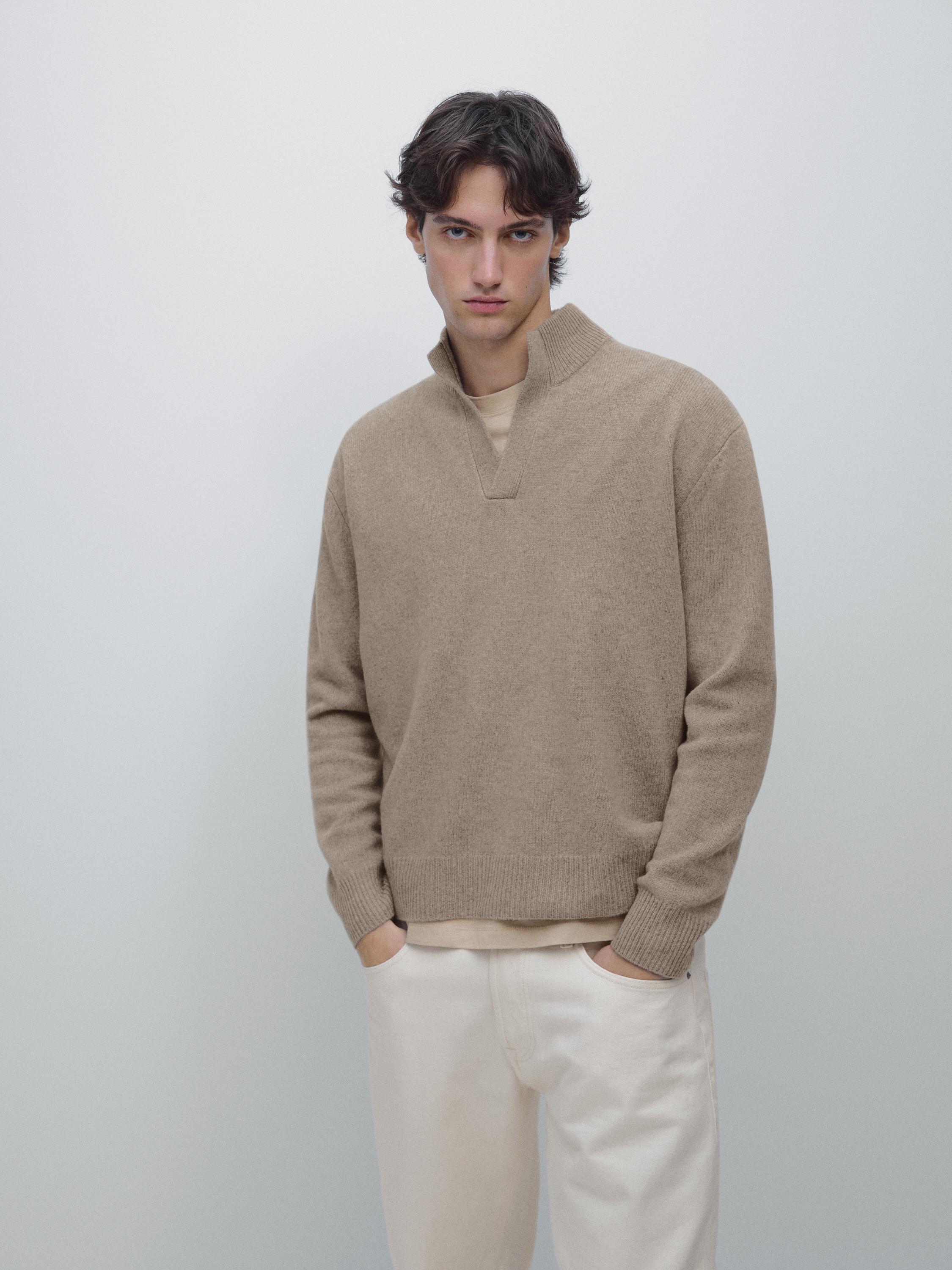 Mock neck knit sweater with V-neck