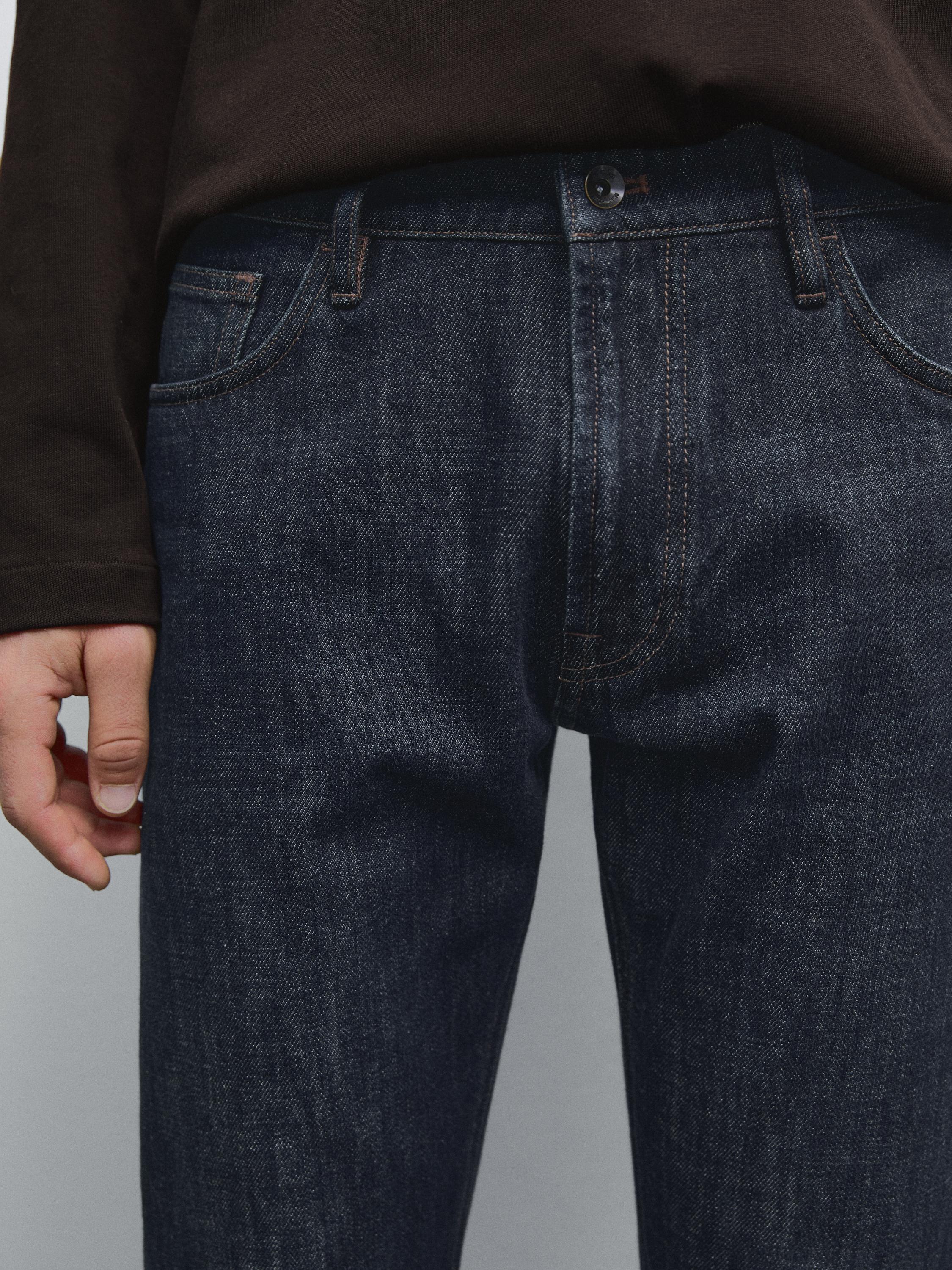 Tapered fit jeans