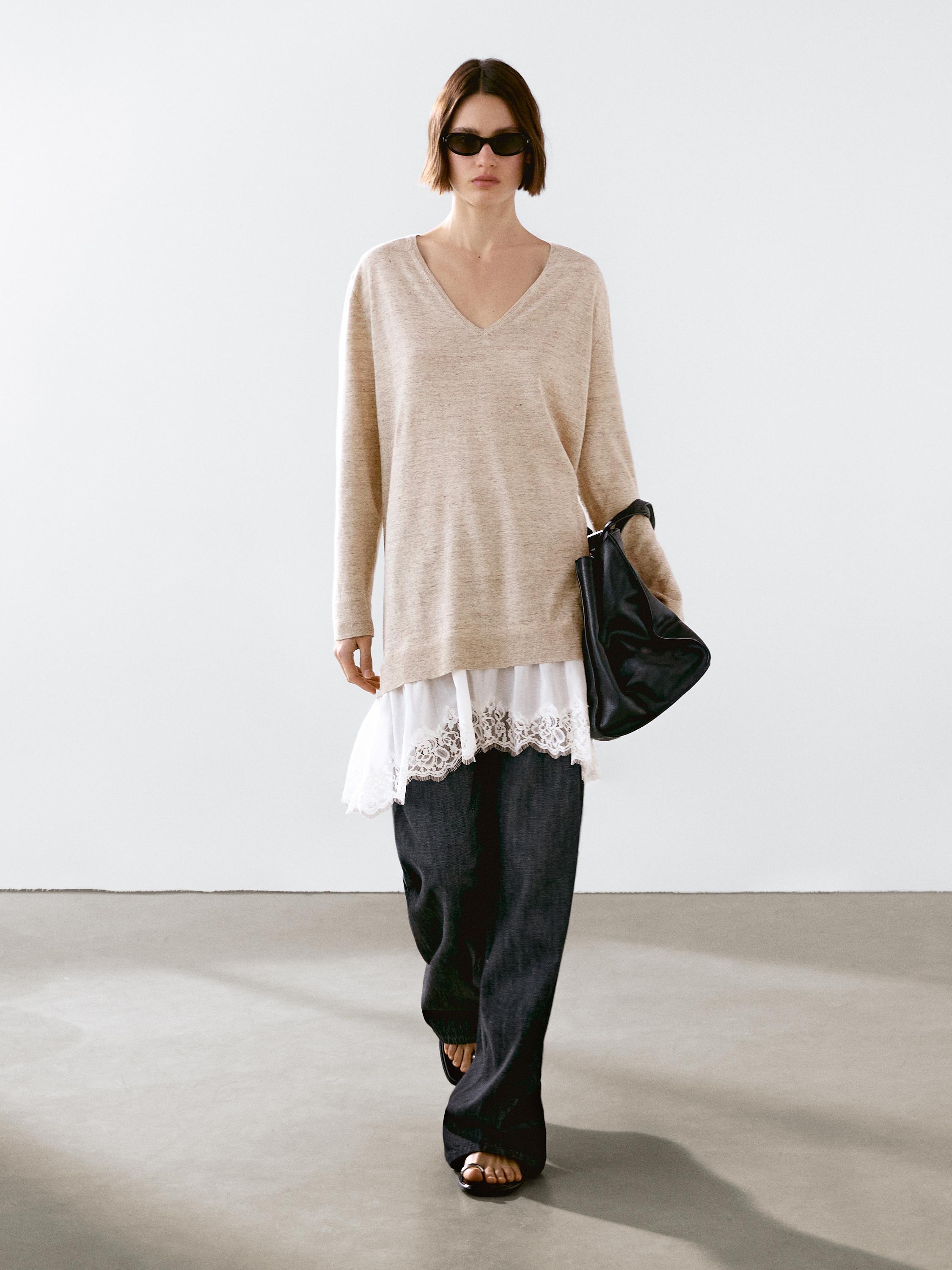 Melange linen dress with lace trim