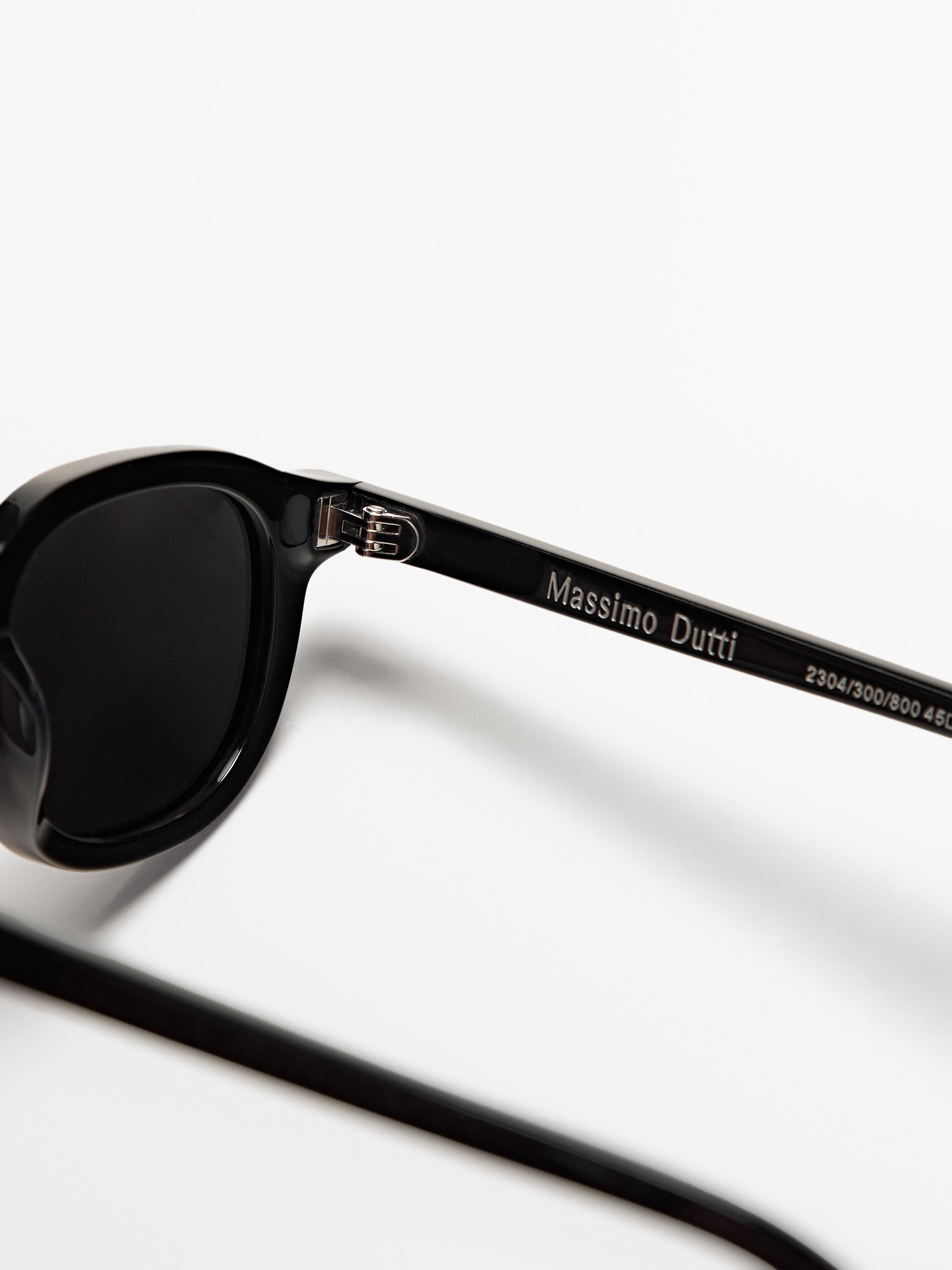 Round sunglasses