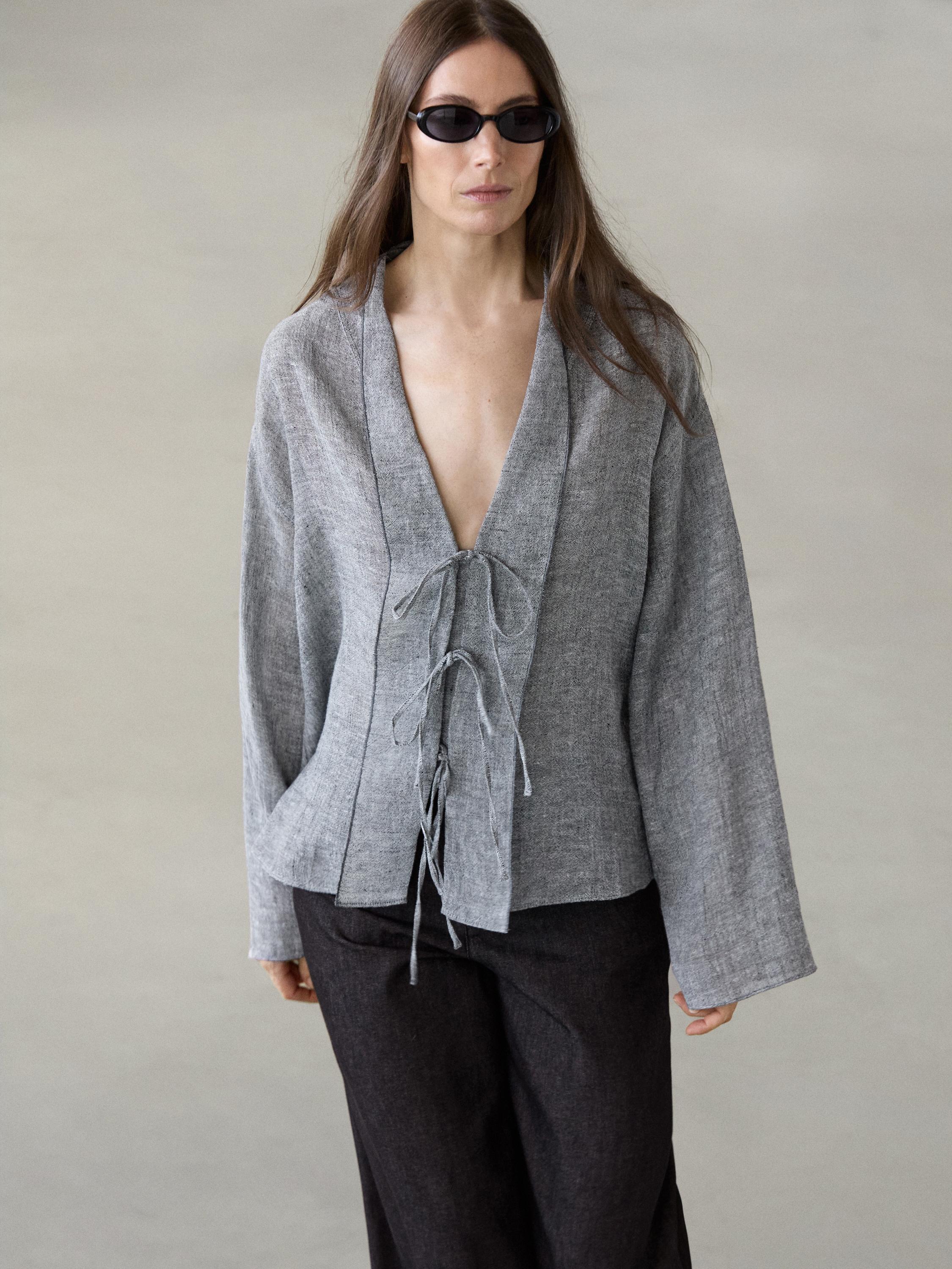 Linen blend blouse with tie details — 0-881