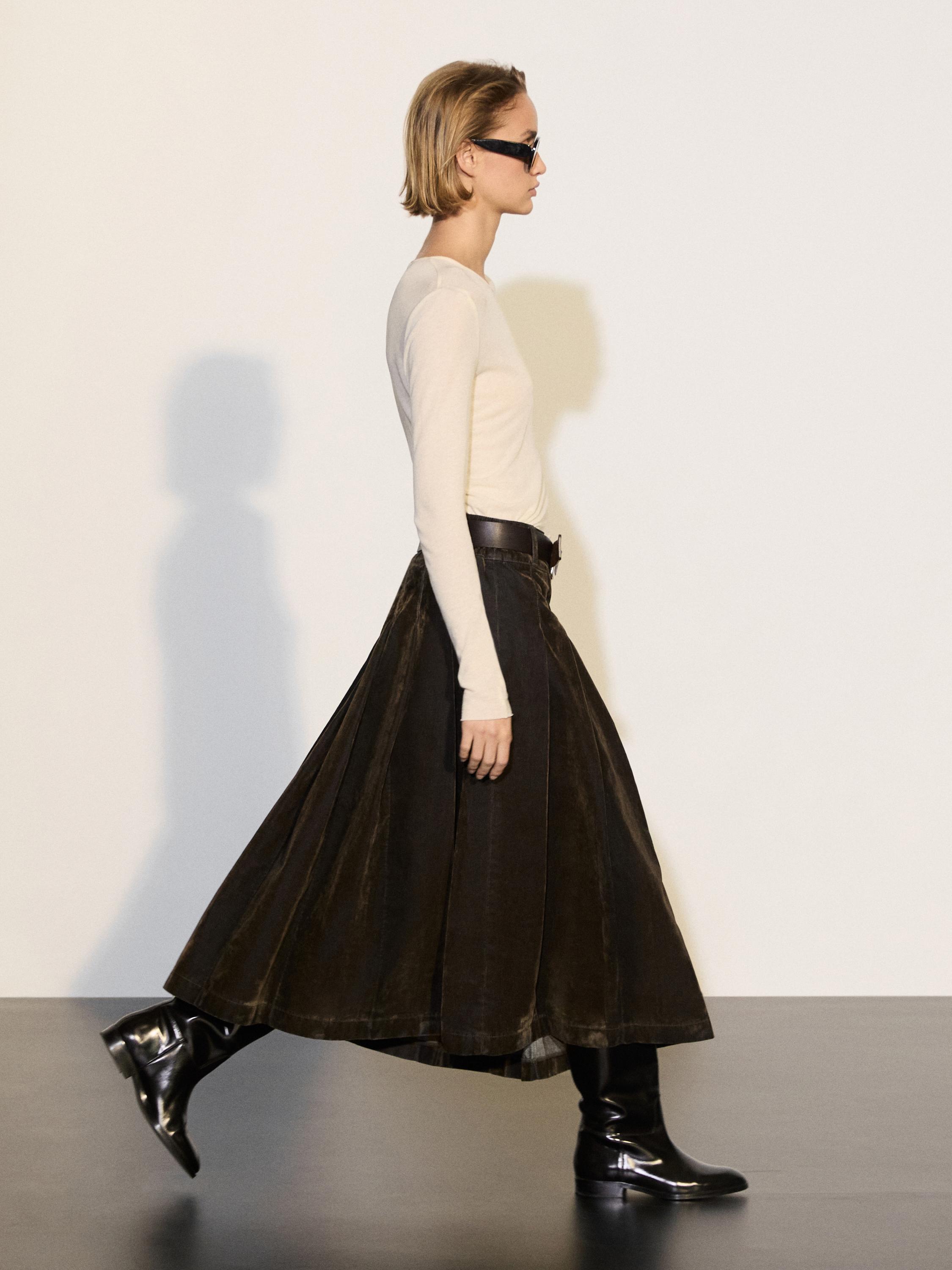 Jupe midi denim plissée effet velours