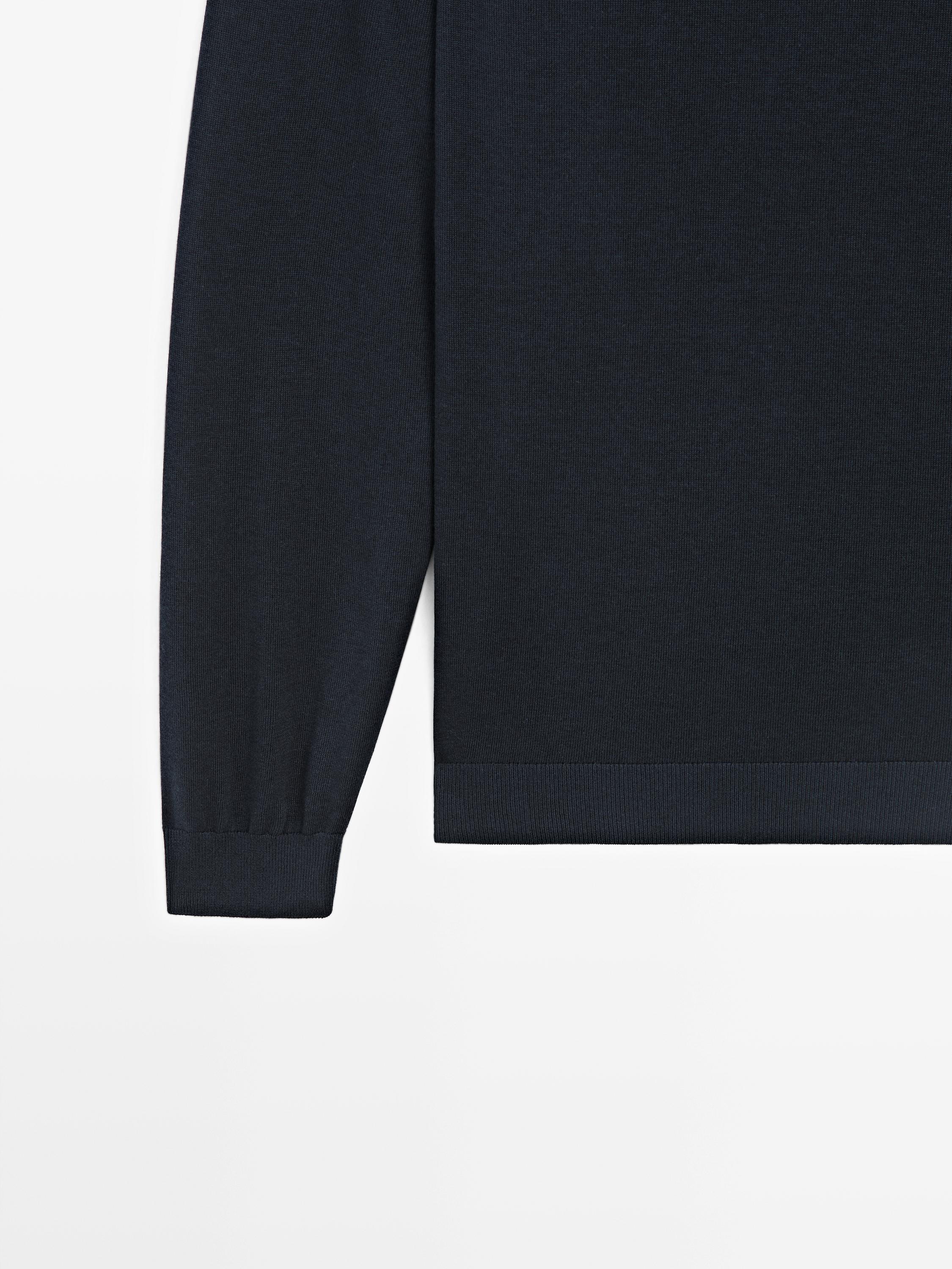 Cotton blend V-neck knit sweater — NAVY BLUE