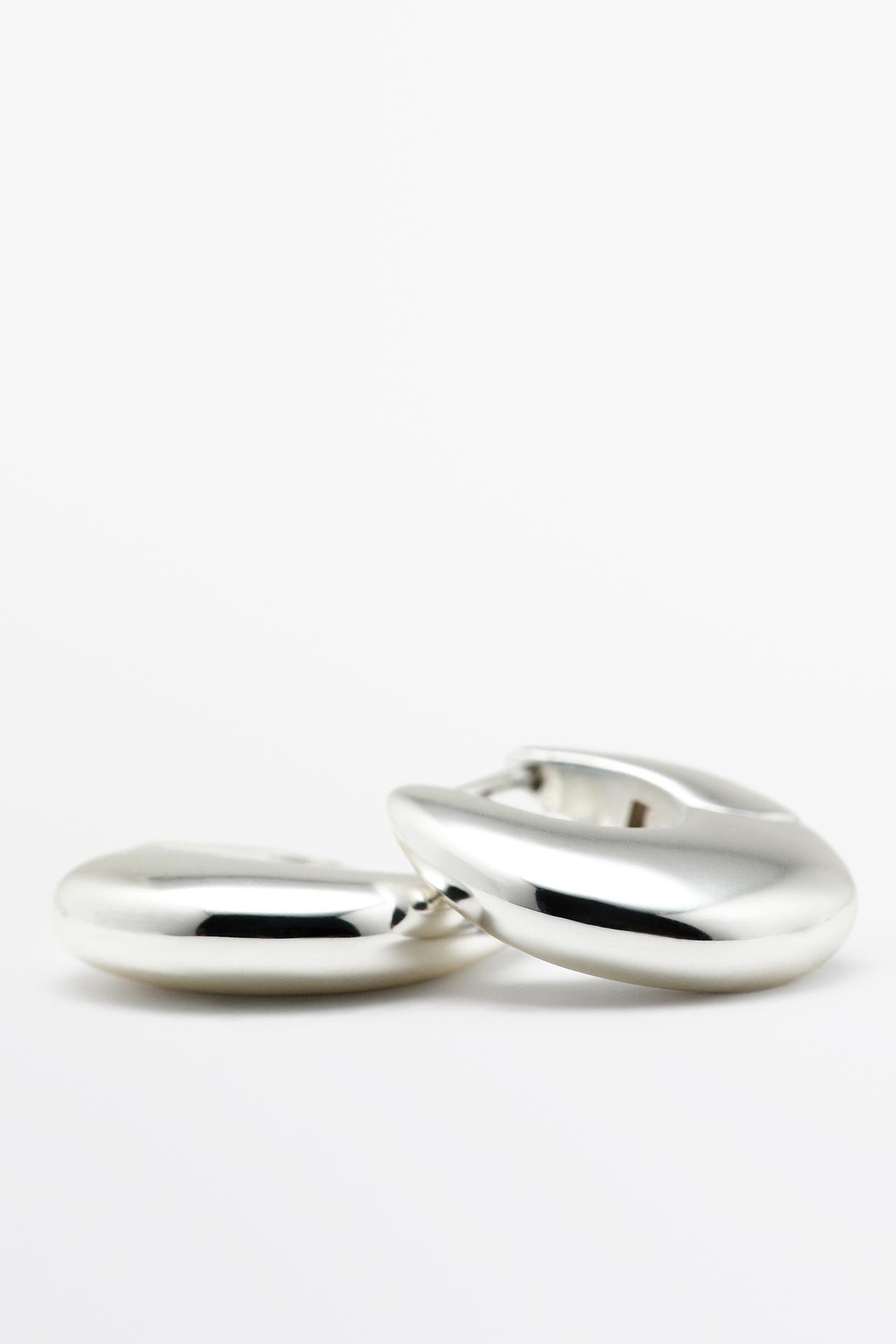 XS oval hoop earrings — SILVER