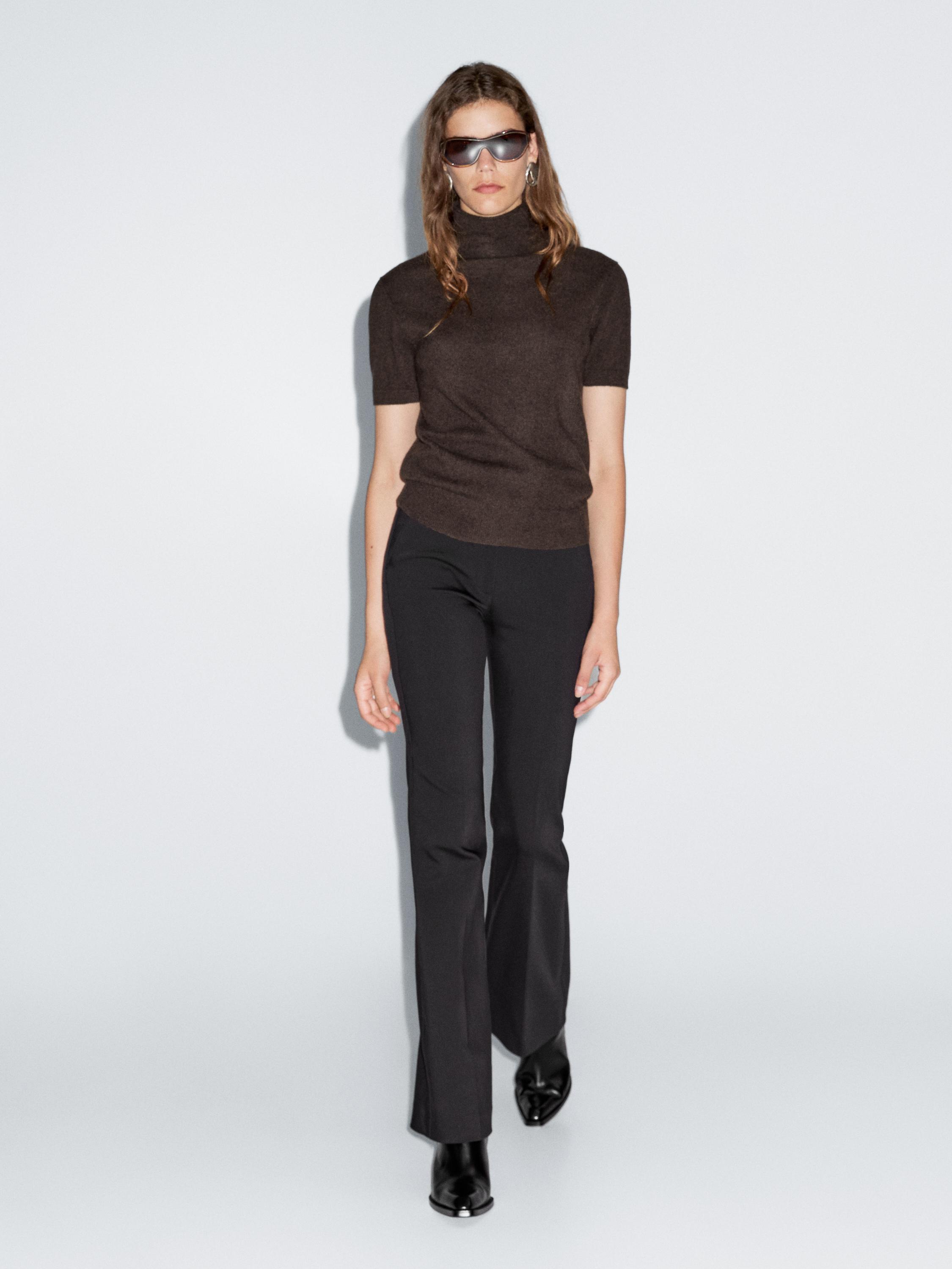 Pletený sveter z vlnenej zmesi s krátkym rukávom