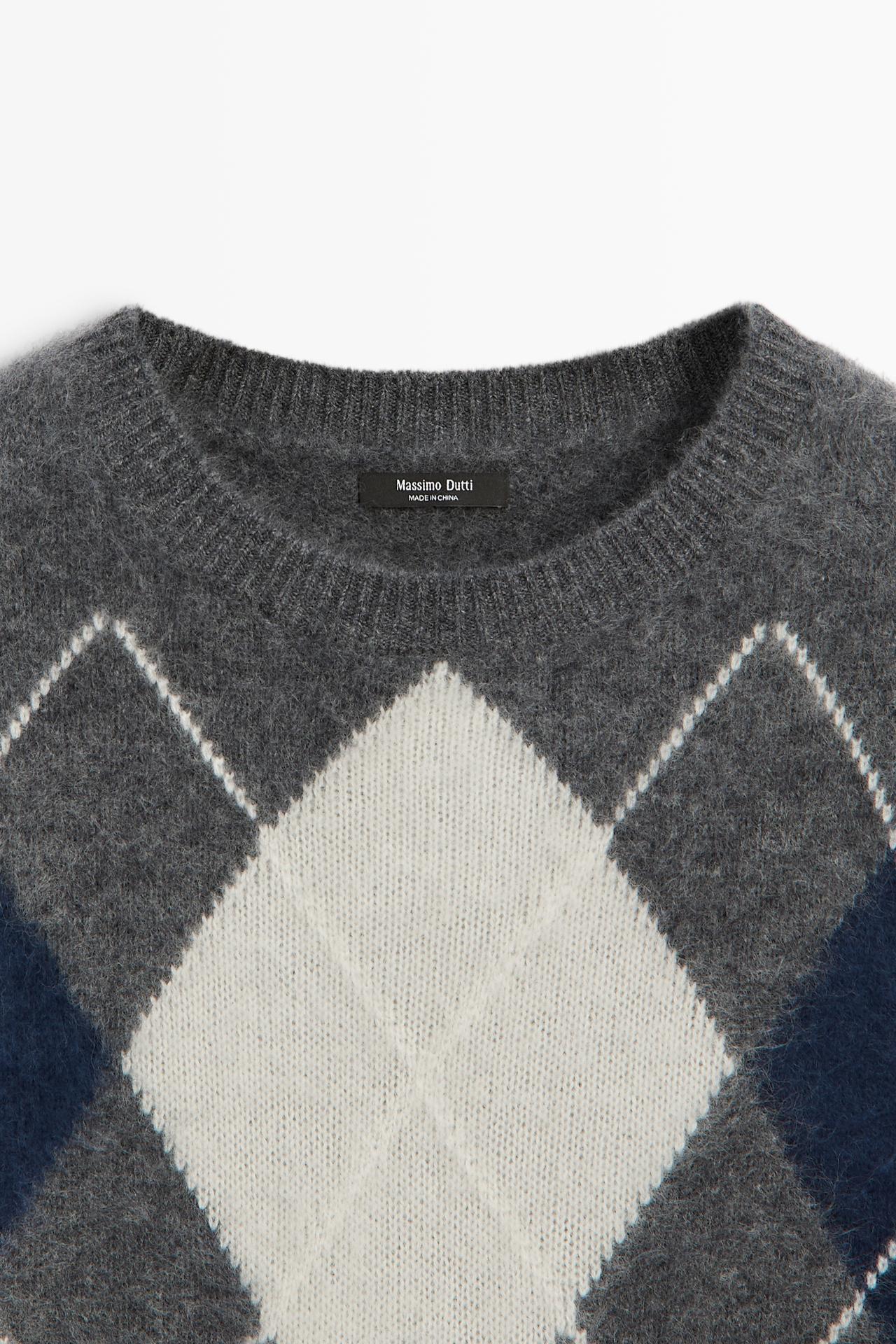 Wool blend knit sweater with argyle pattern — GREY