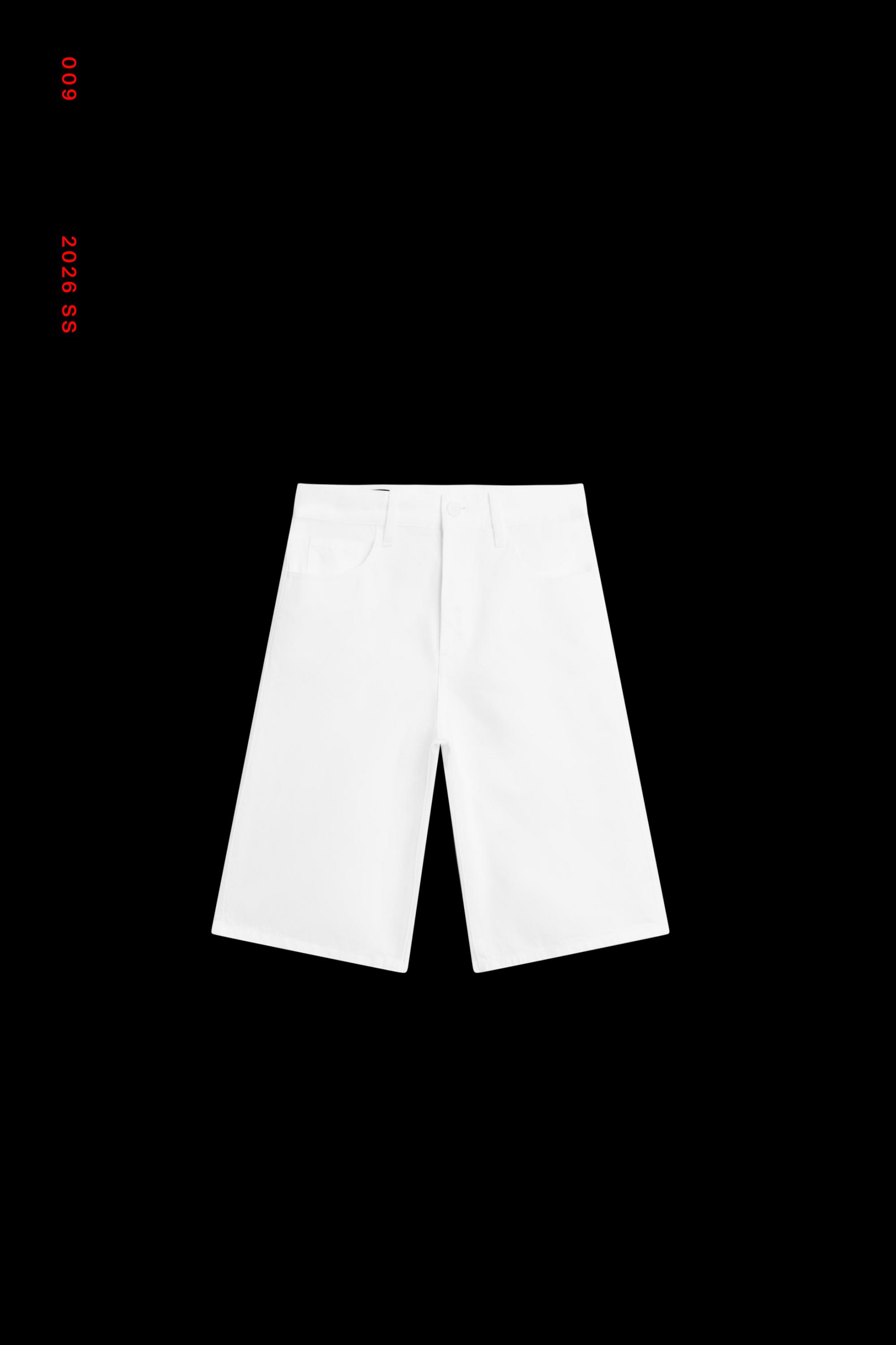Cotton and linen blend Bermuda shorts — Off white
