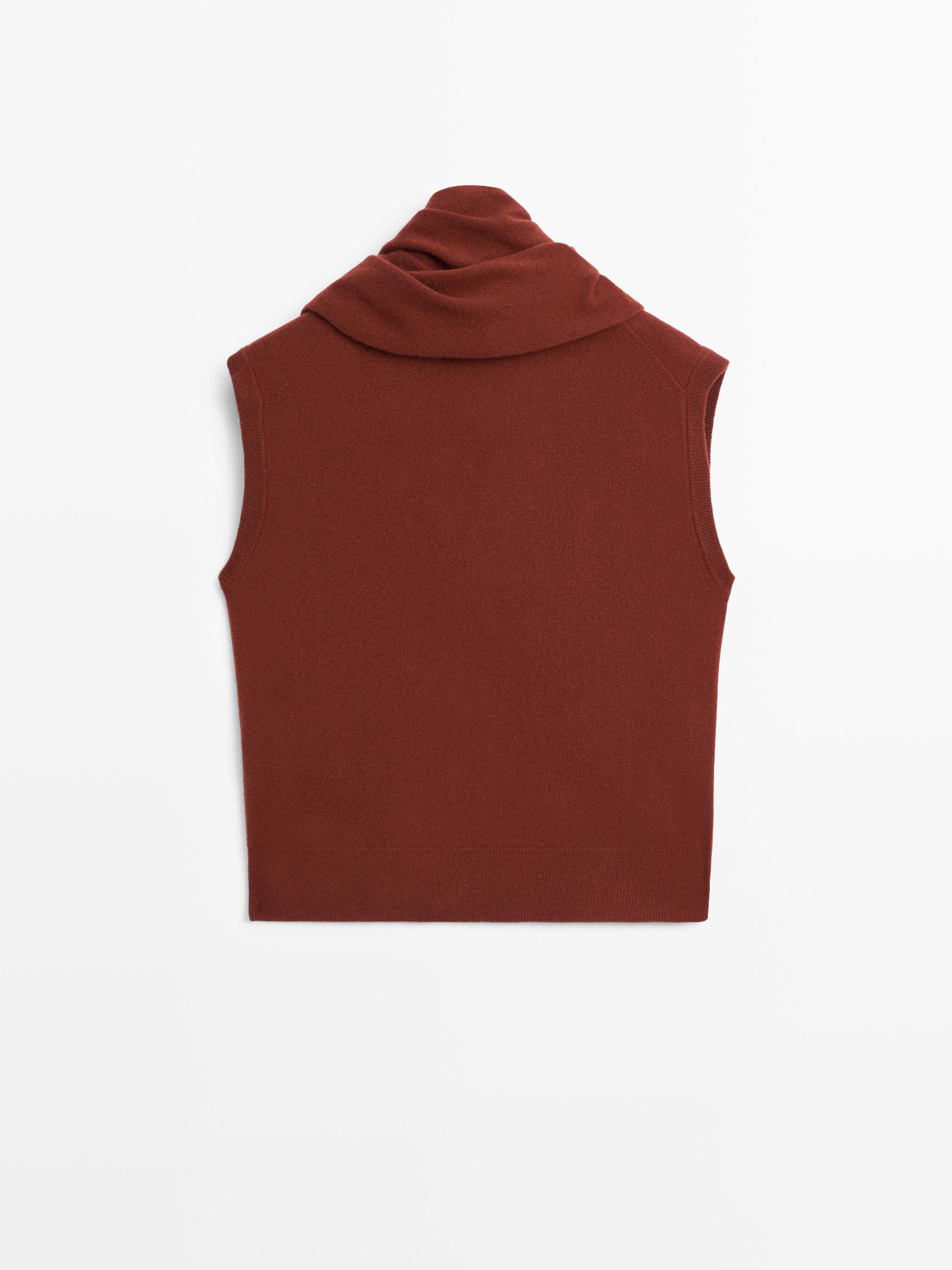 100% wool waistcoat with scarf detail