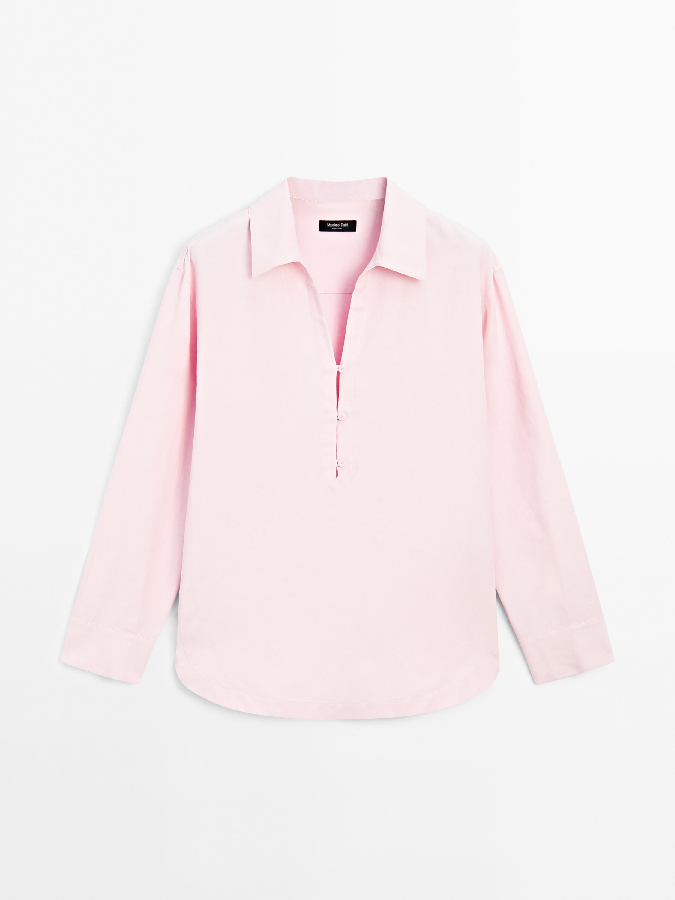 Lightweight blouse with polo collar