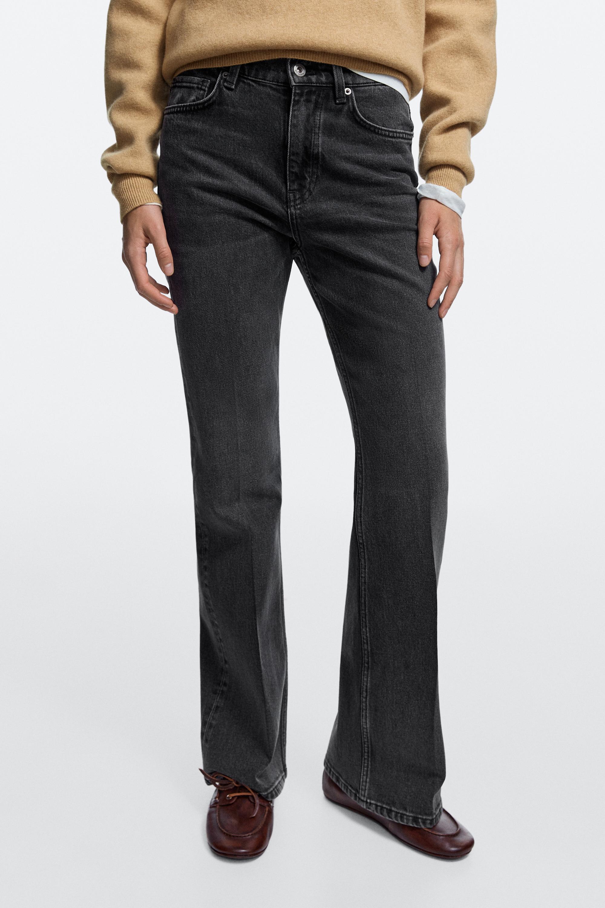 Mid-waist flare fit jeans — BLACK