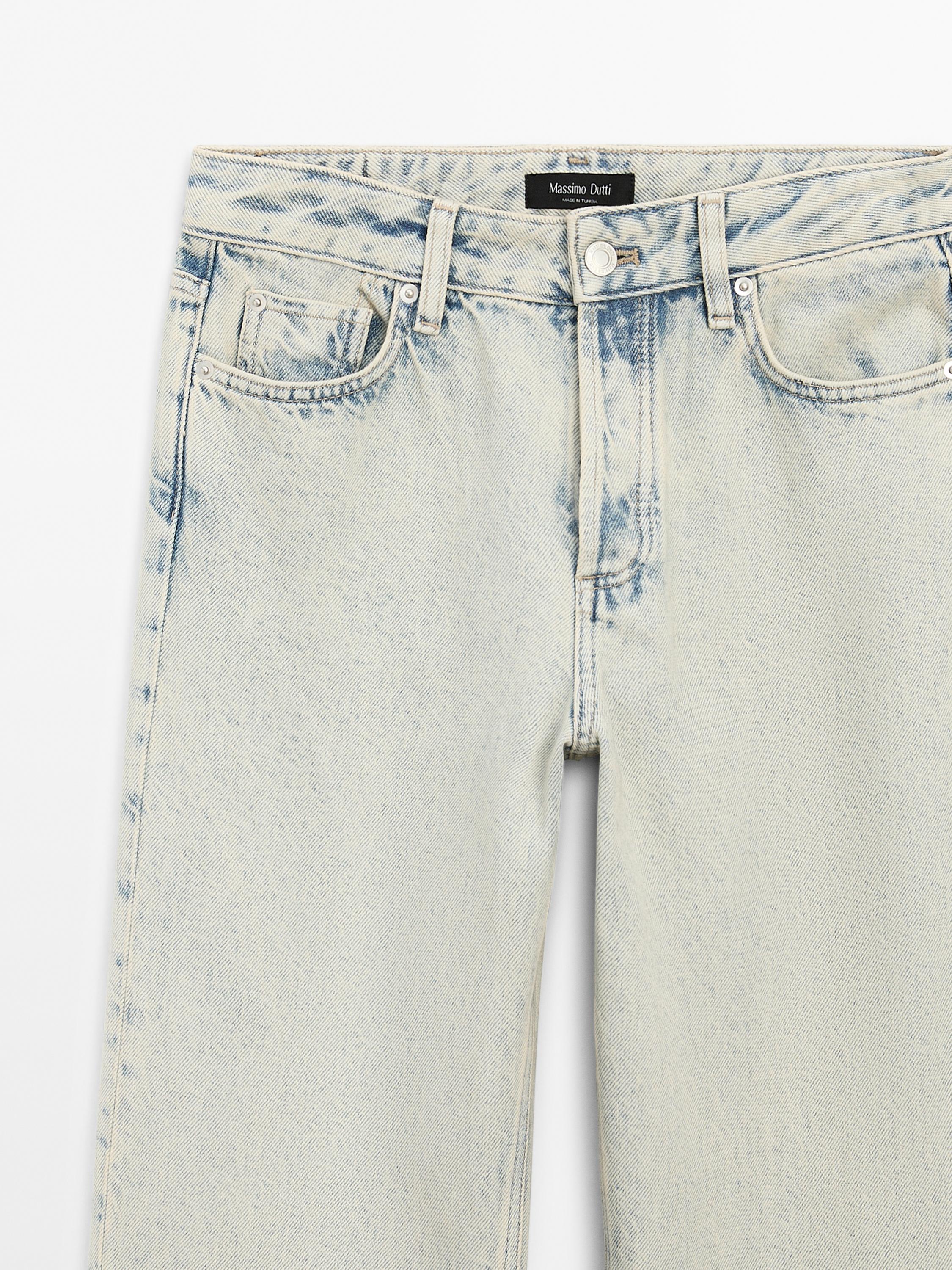 Mid-rise wide-leg jeans