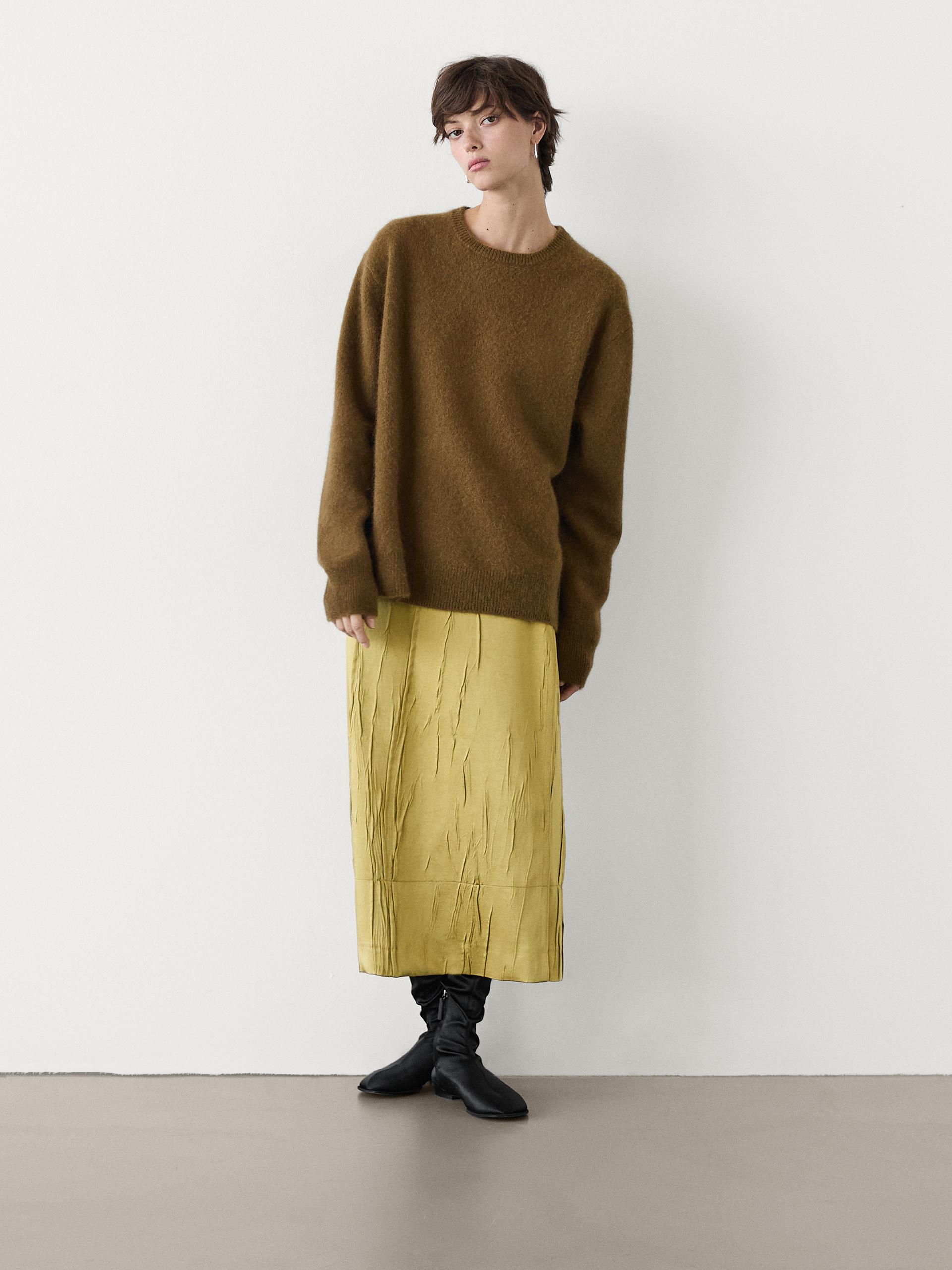 UO - Jupe midi boutonnée effet froissé | Urban Outfitters FR UO - Jupe midi boutonnée effet froissé | Urban Outfitters FR