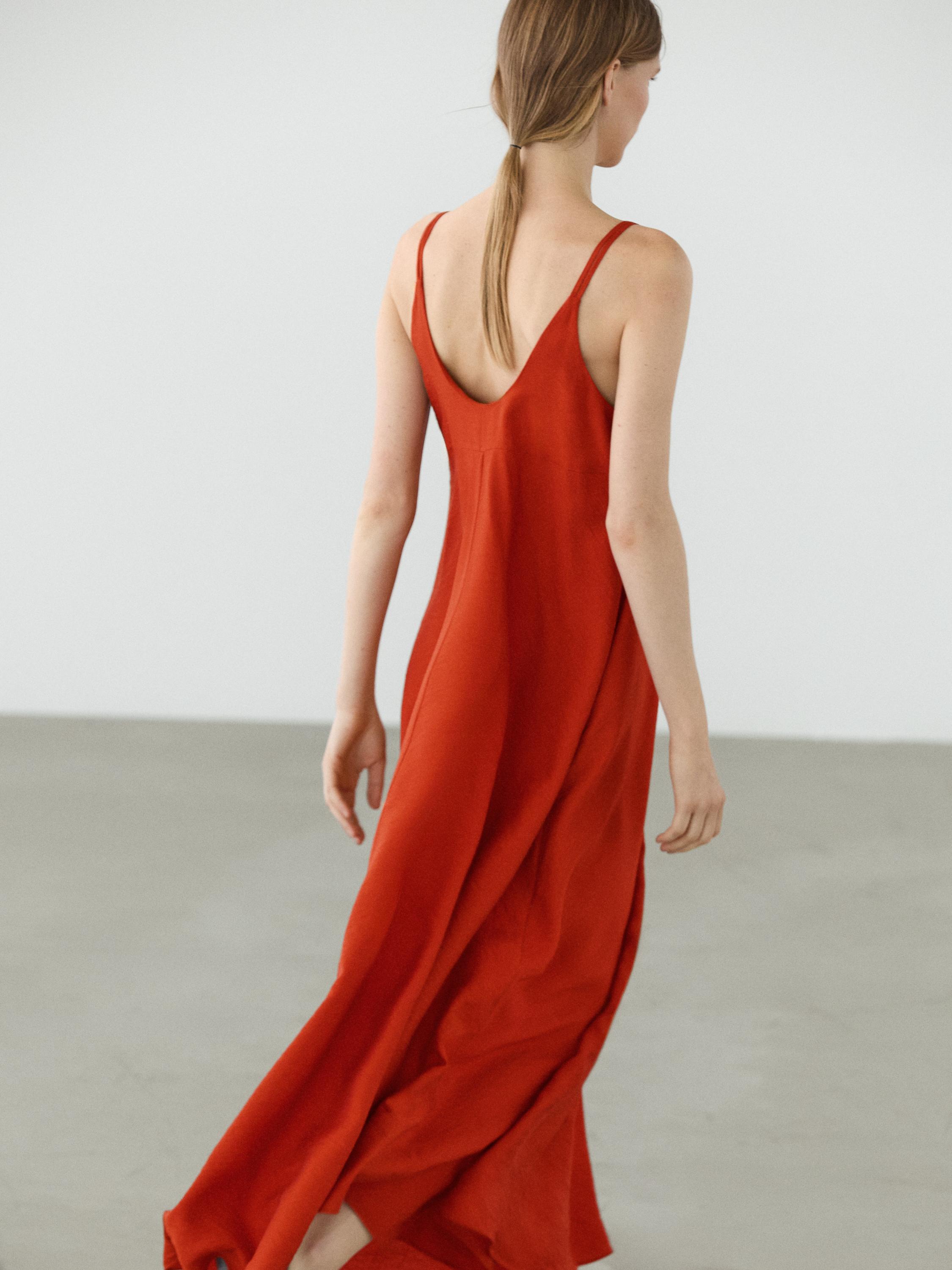 Long flowing dress with double fabric