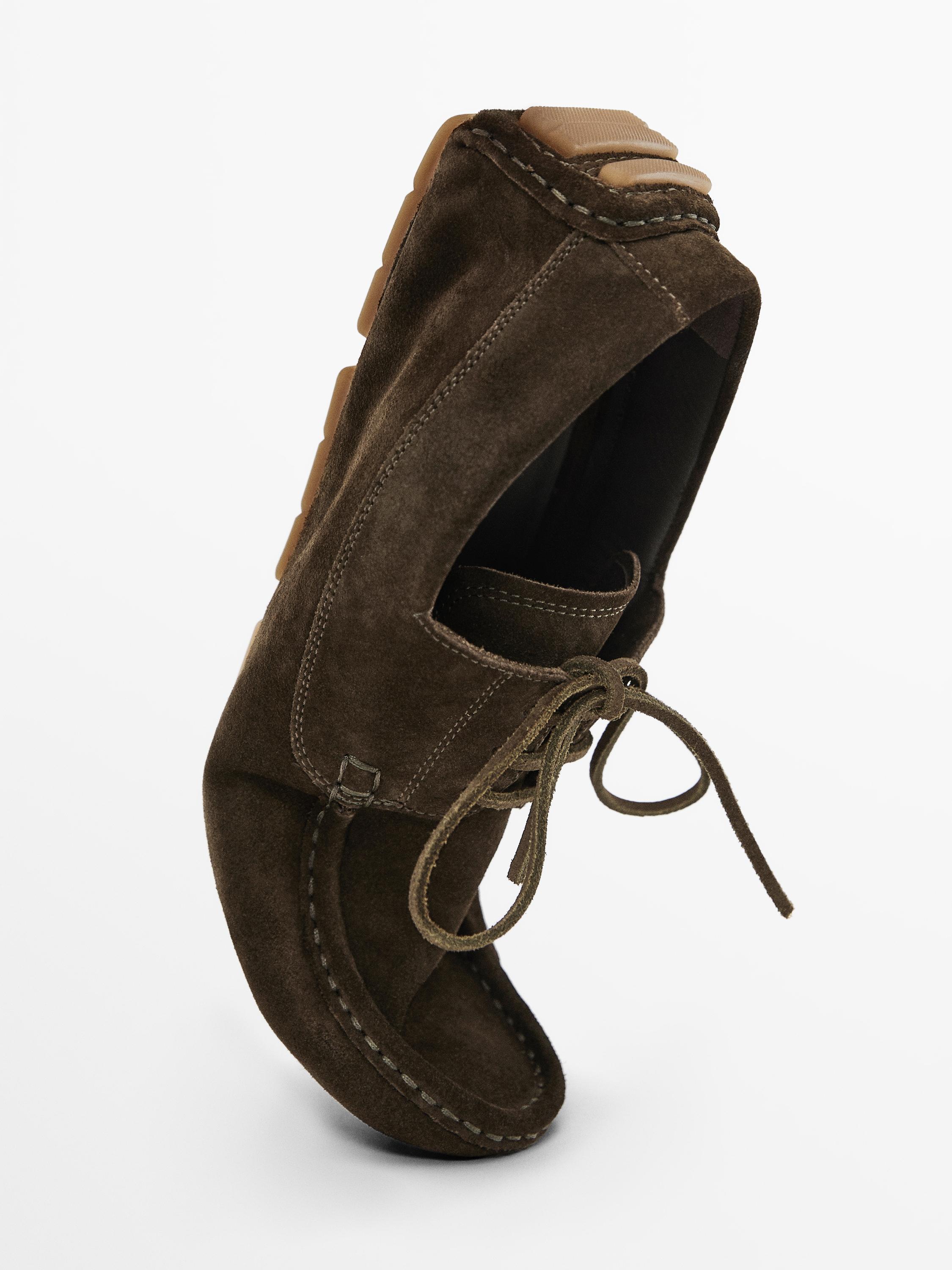 Split suede deck shoes