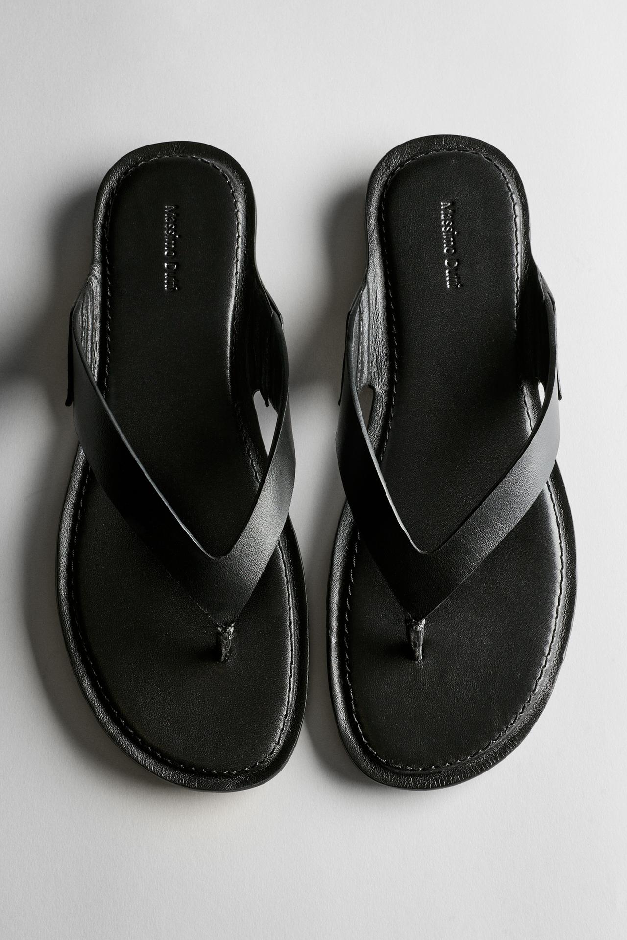 Flat leather sandals — BLACK