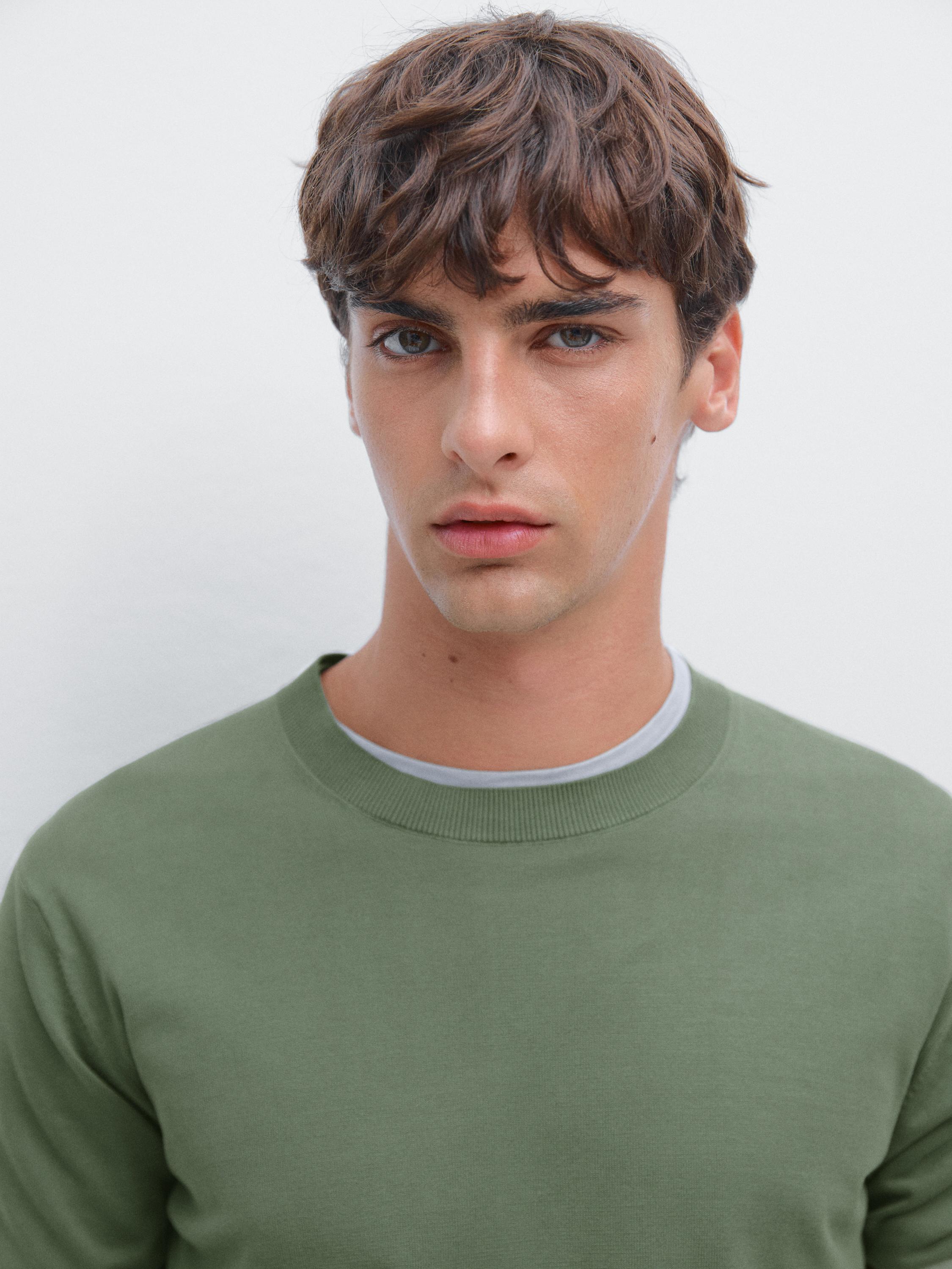 Short sleeve knit T-shirt