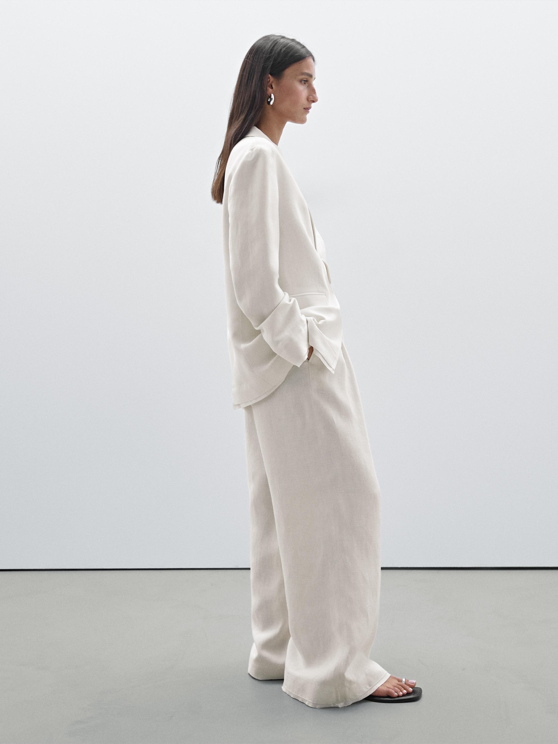 Suit trousers in contrasting fabric