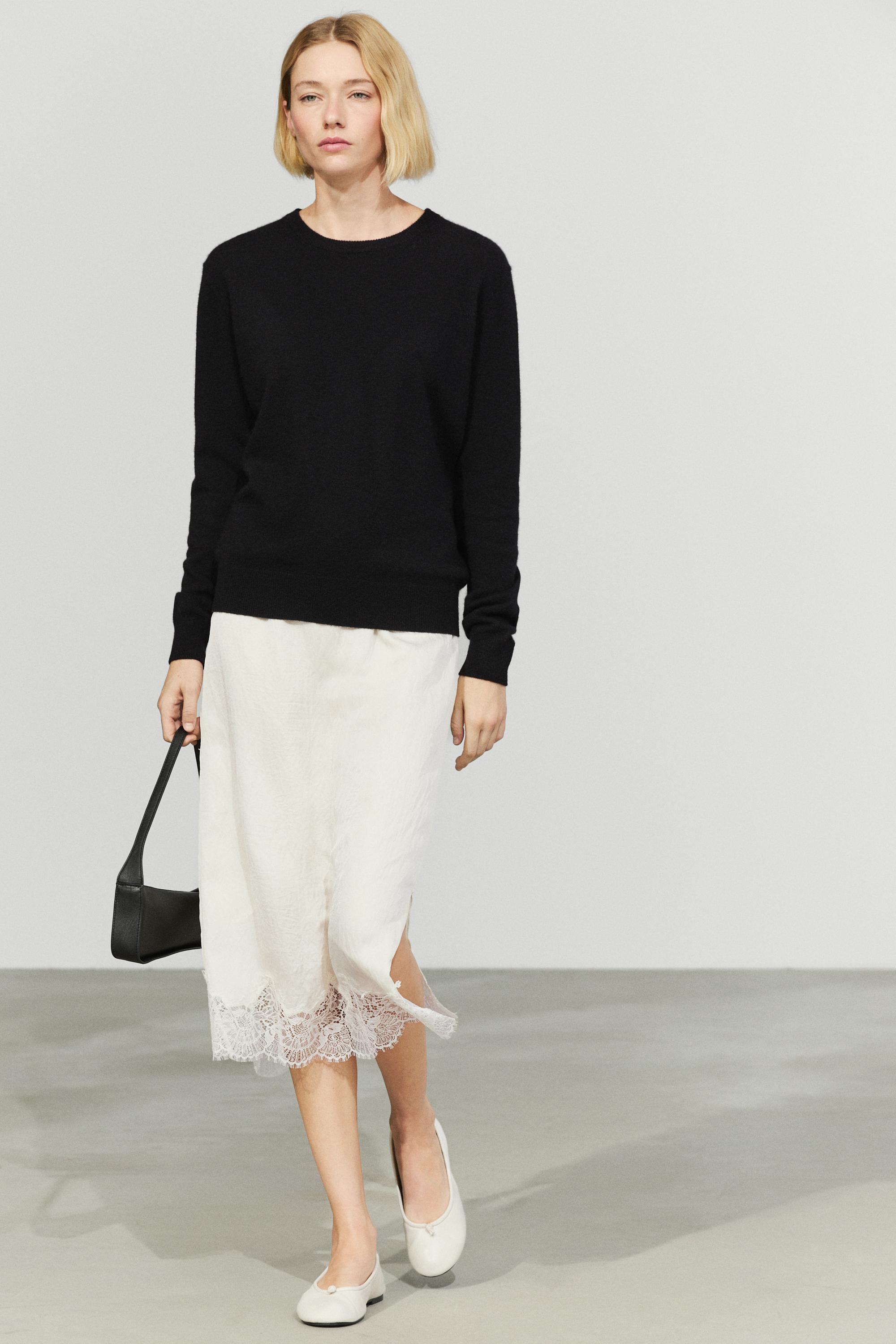 100% cashmere long sleeve sweater — BLACK
