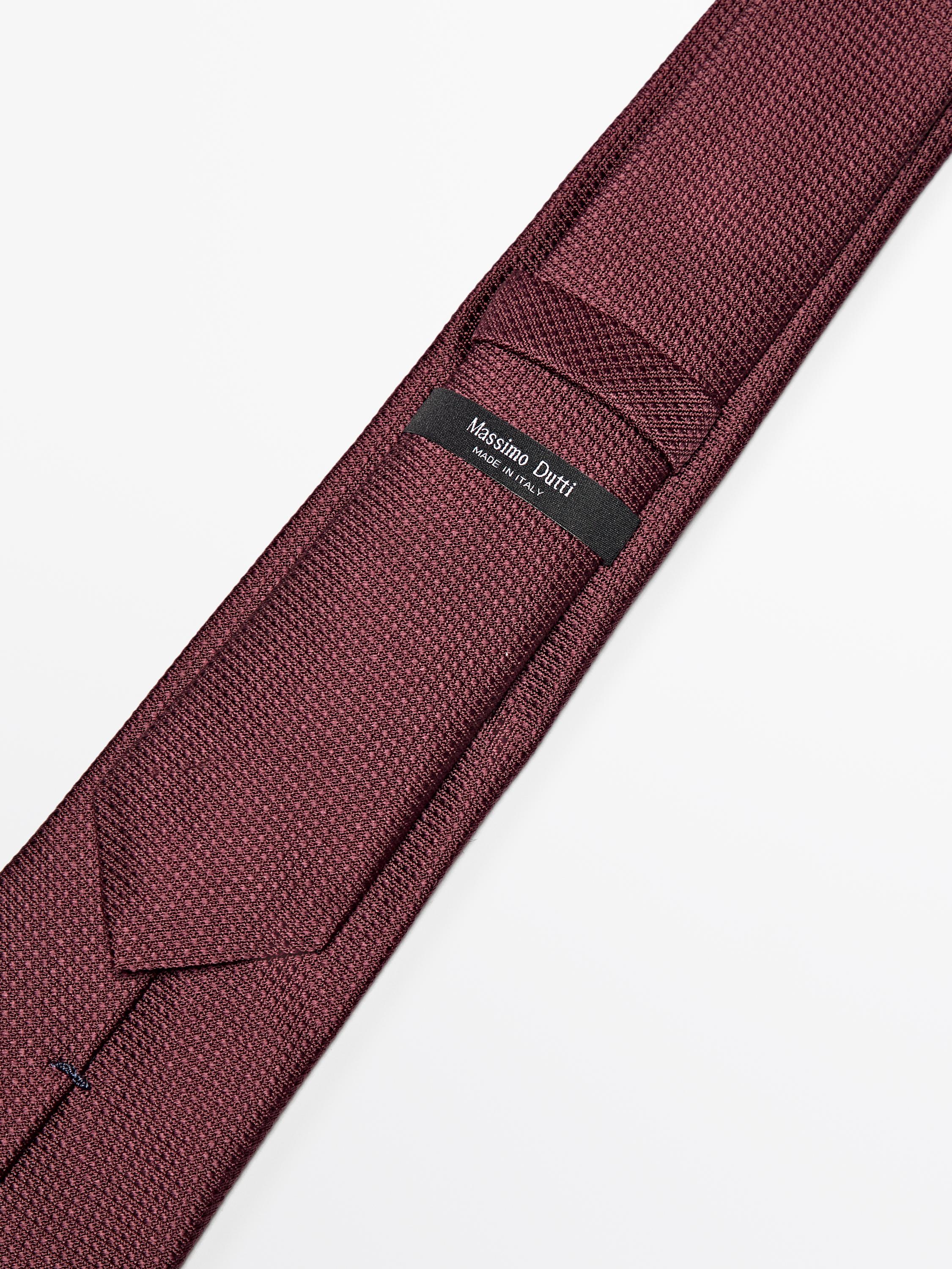 100% mulberry silk tie