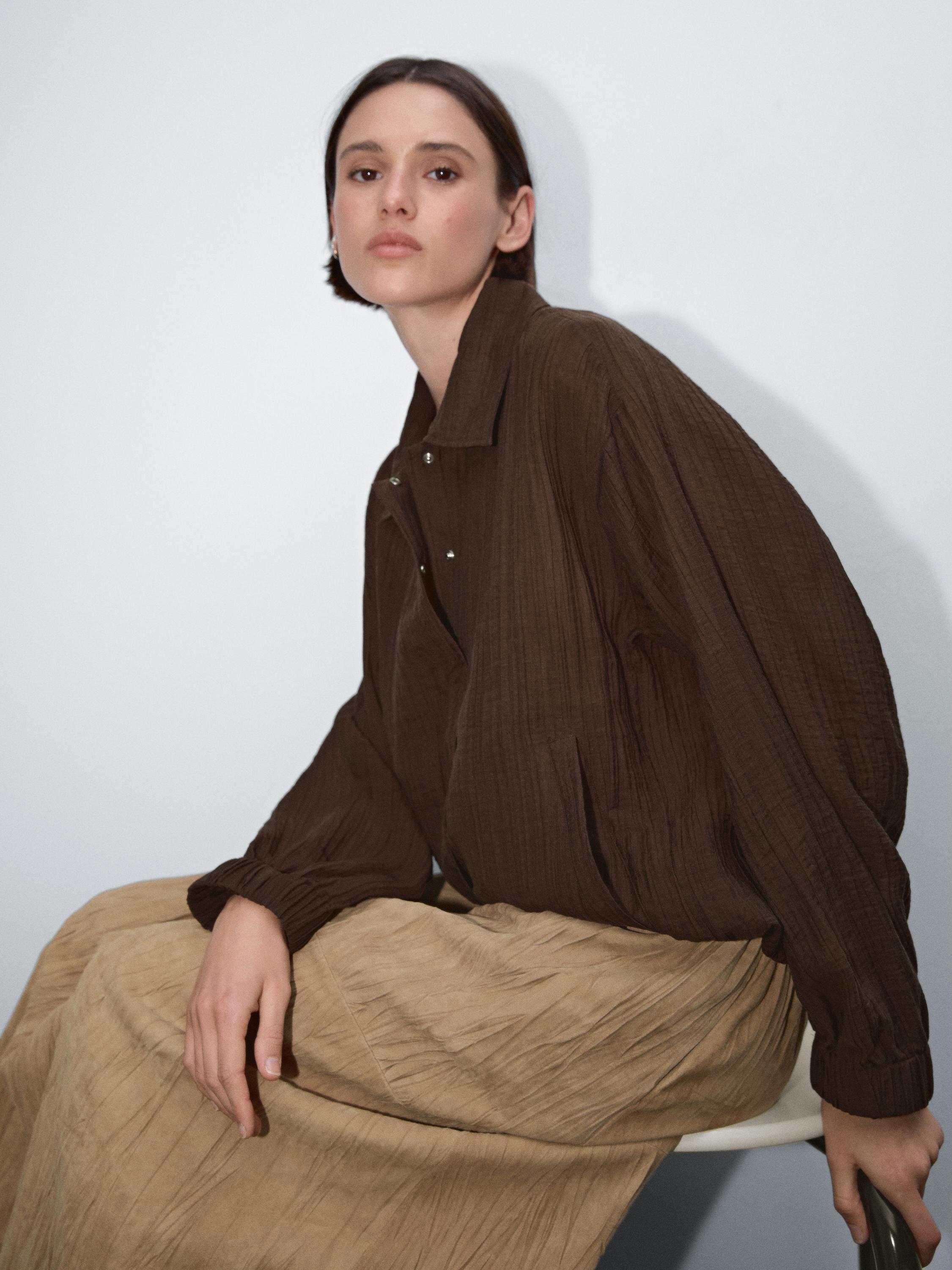 Flowing bomber jacket