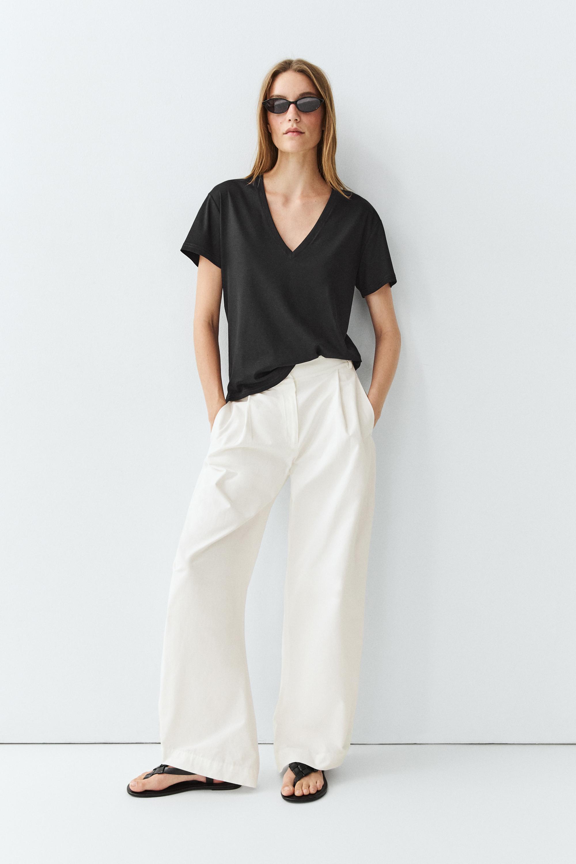 Flowing V-neck T-shirt — BLACK