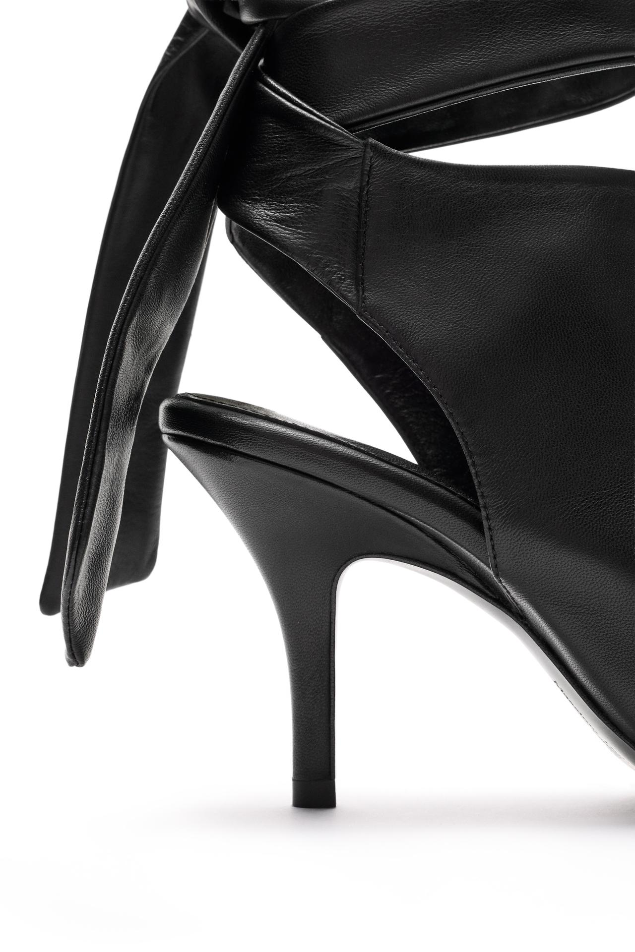 Laced heel shoe - LIMITED EDITION — BLACK