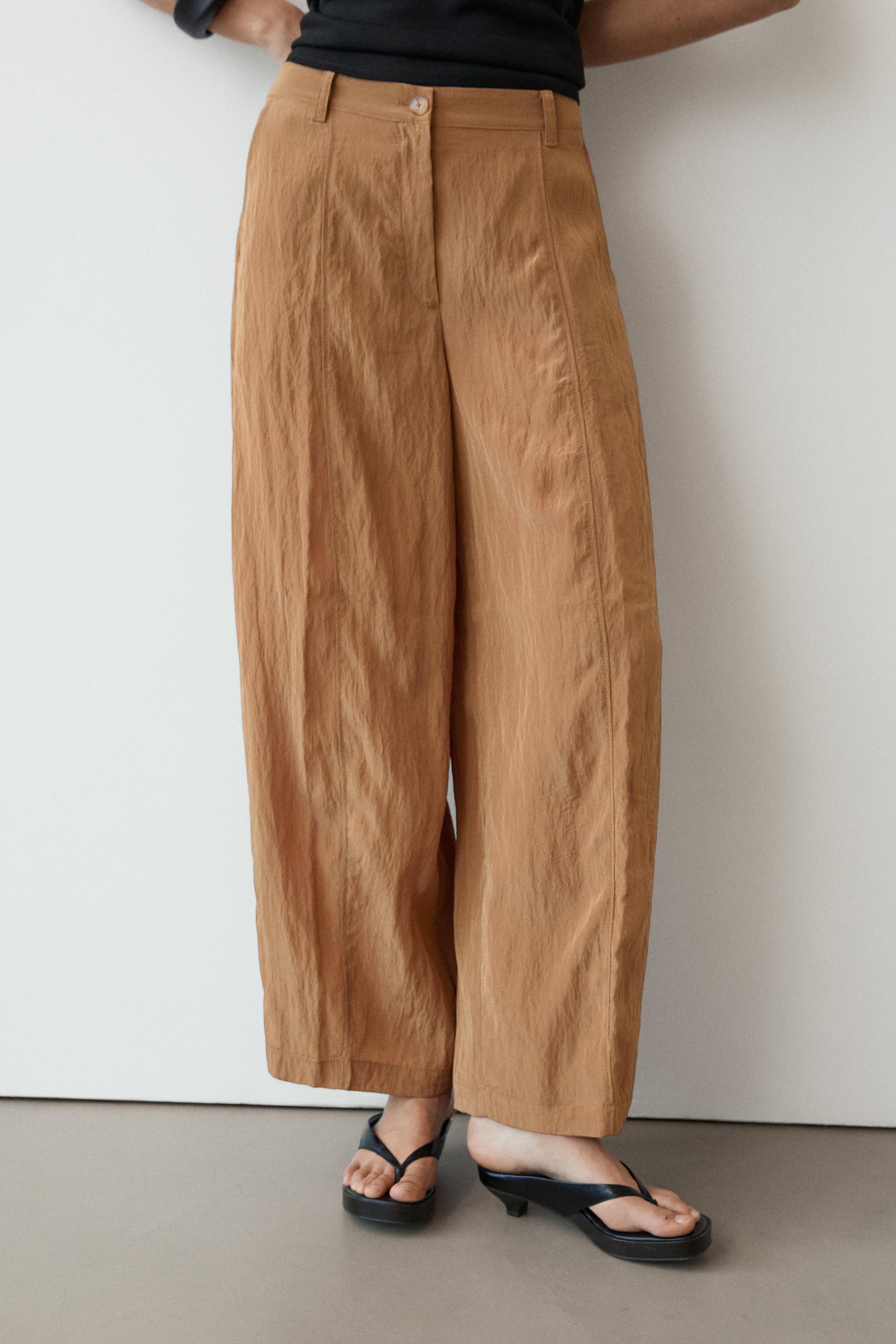 Lightweight barrel fit trousers — Caramel