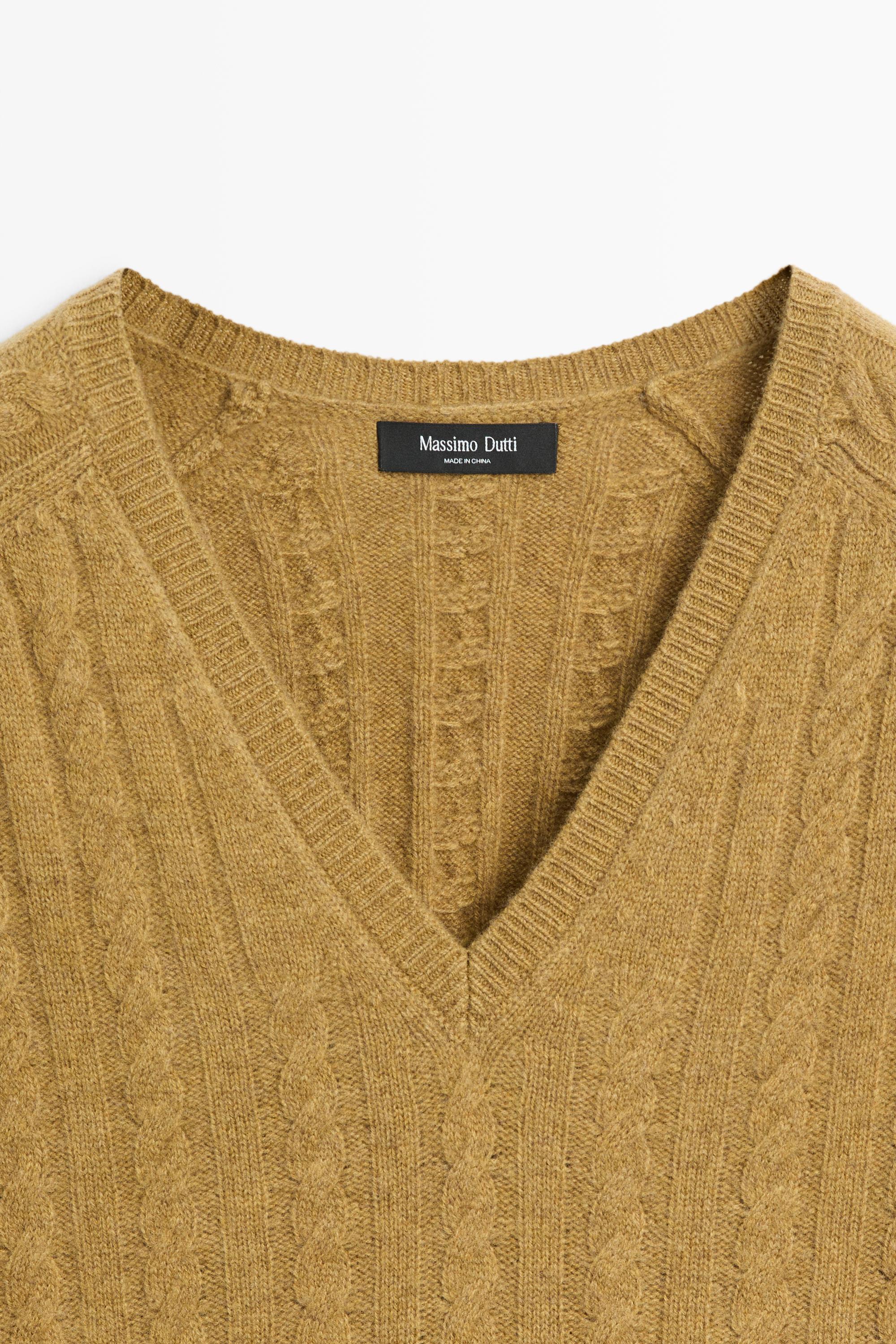 Wool blend cable-knit sweater — OIL