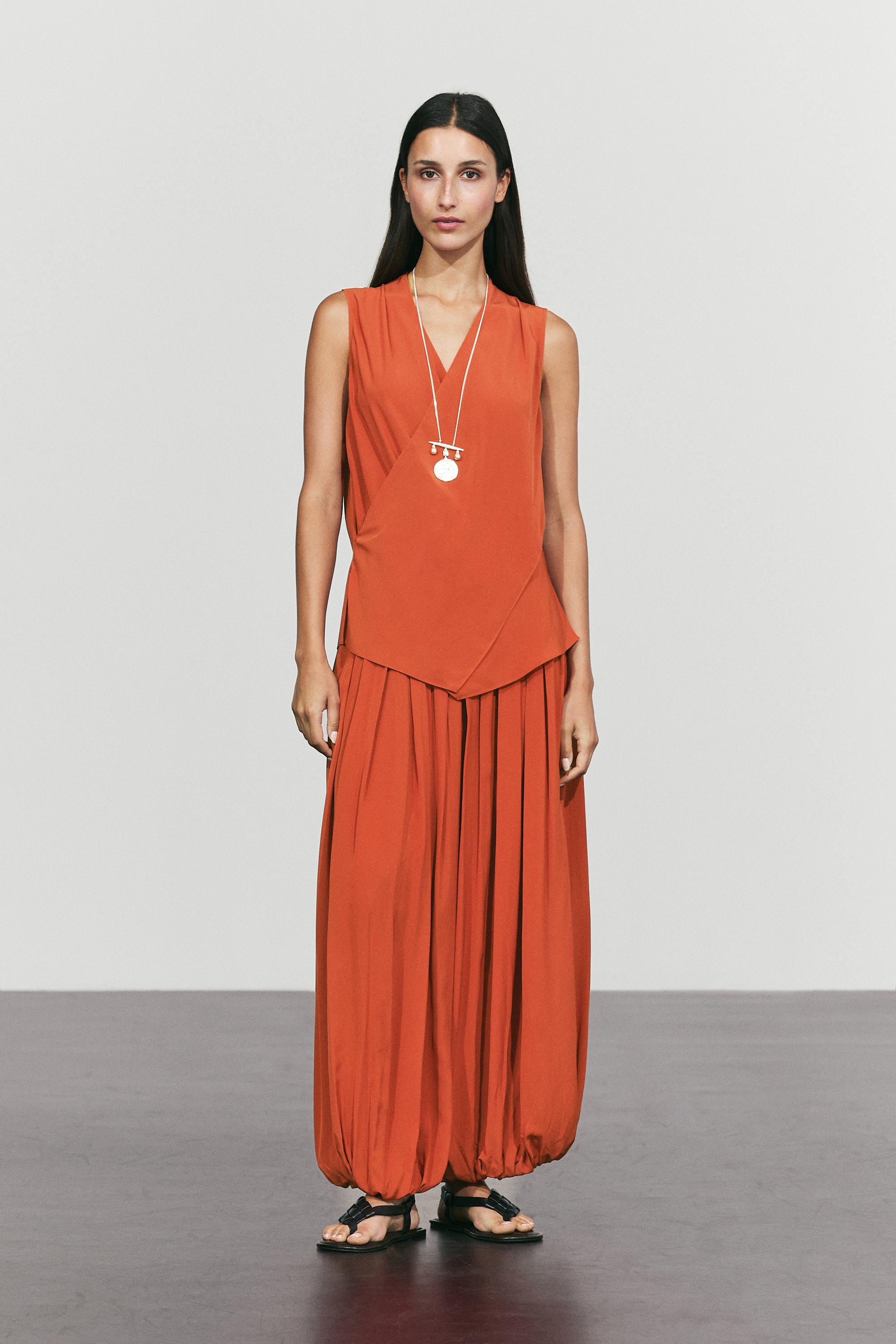 Pleated sarouel trousers total look — TERRA-COTTA