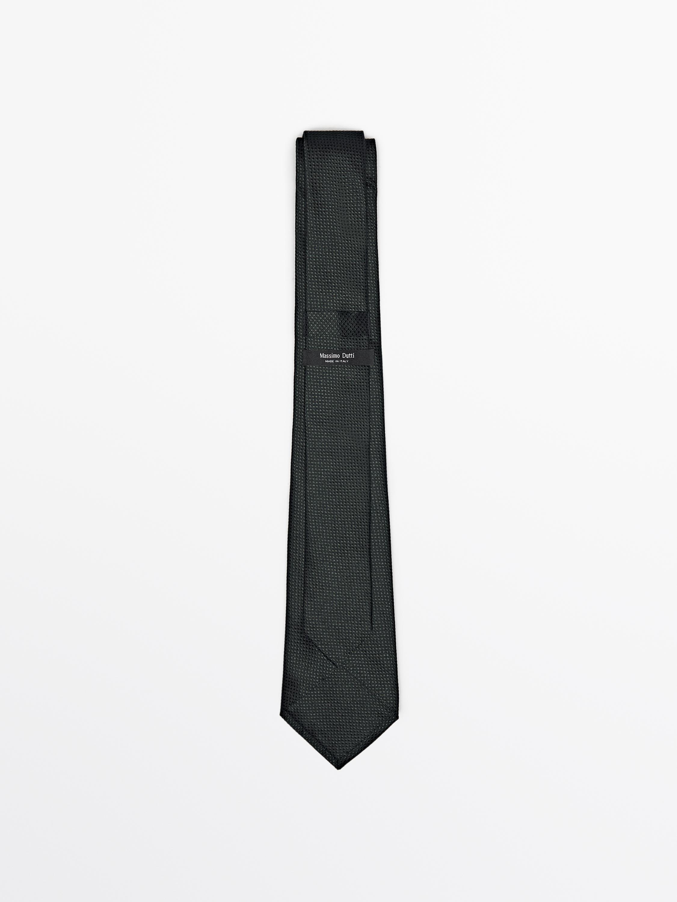 Cravate 100 % soie de mûrier