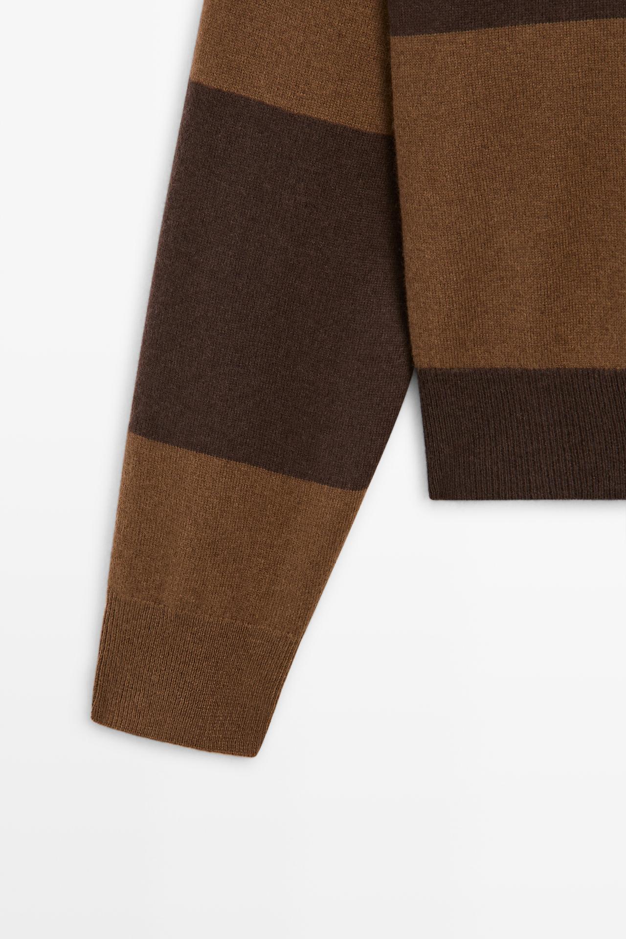 Striped knit sweater with polo collar — BROWN