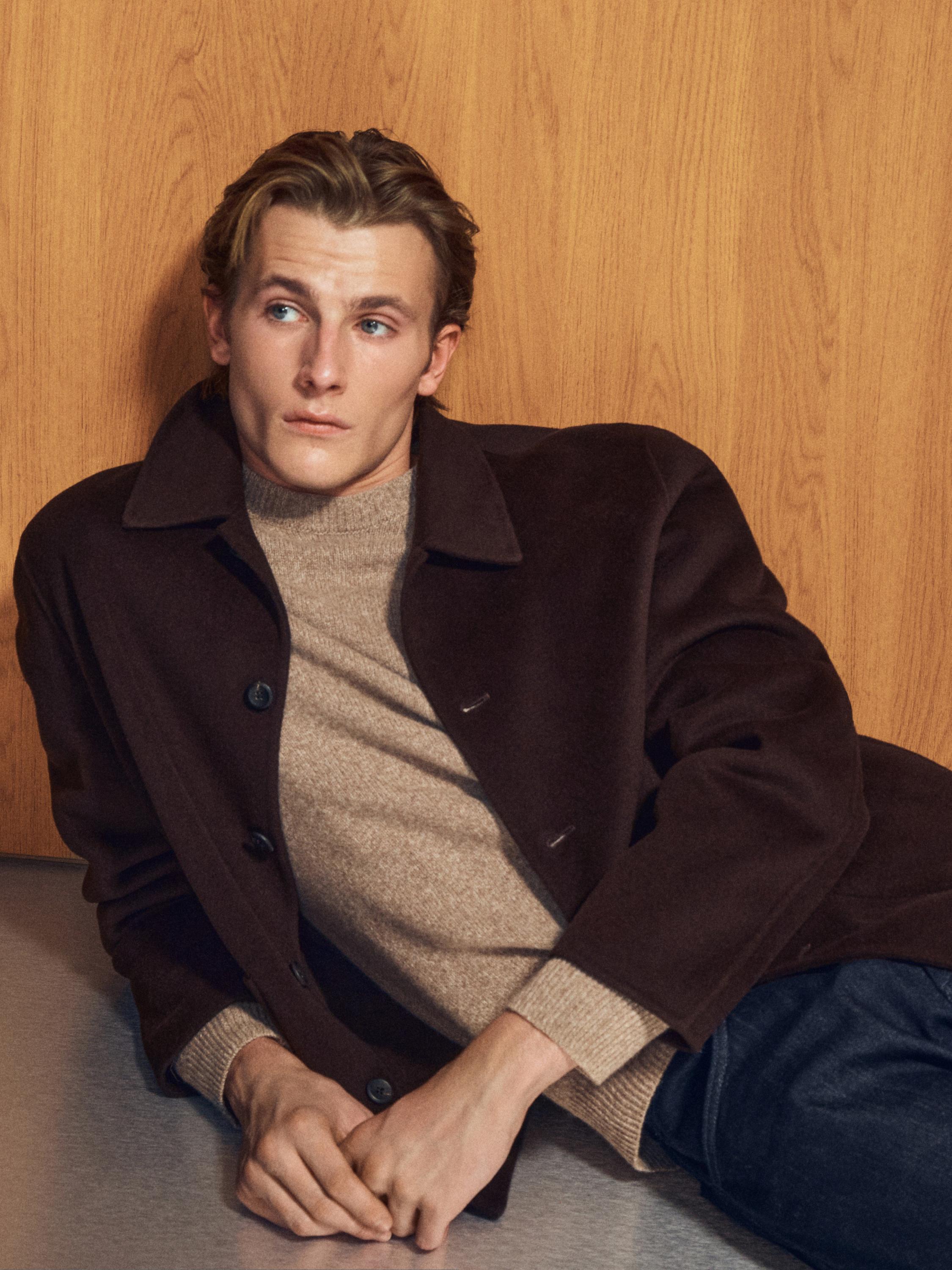 Short 100% cashmere coat