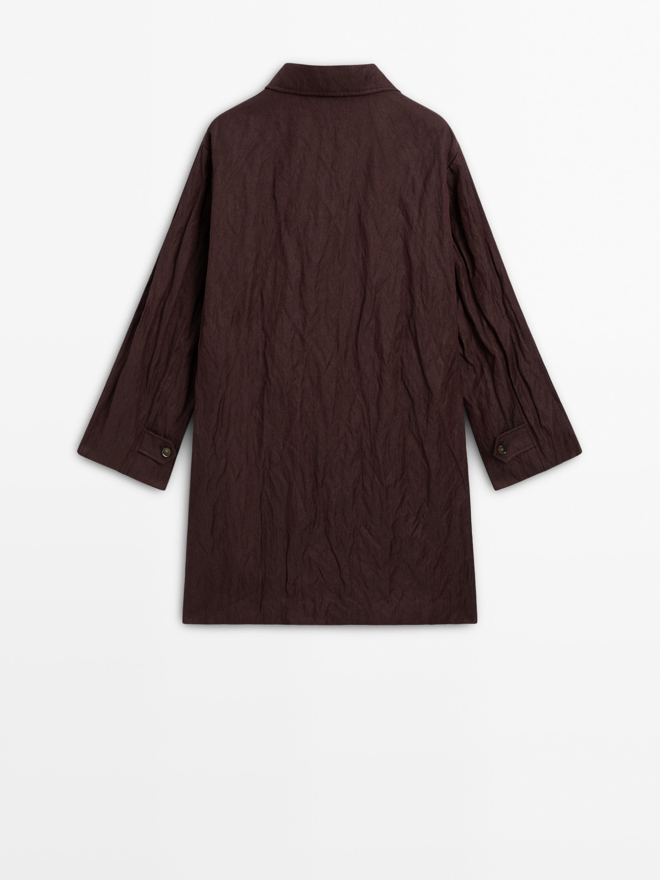 Burgundy trench coat in crinkle fabric