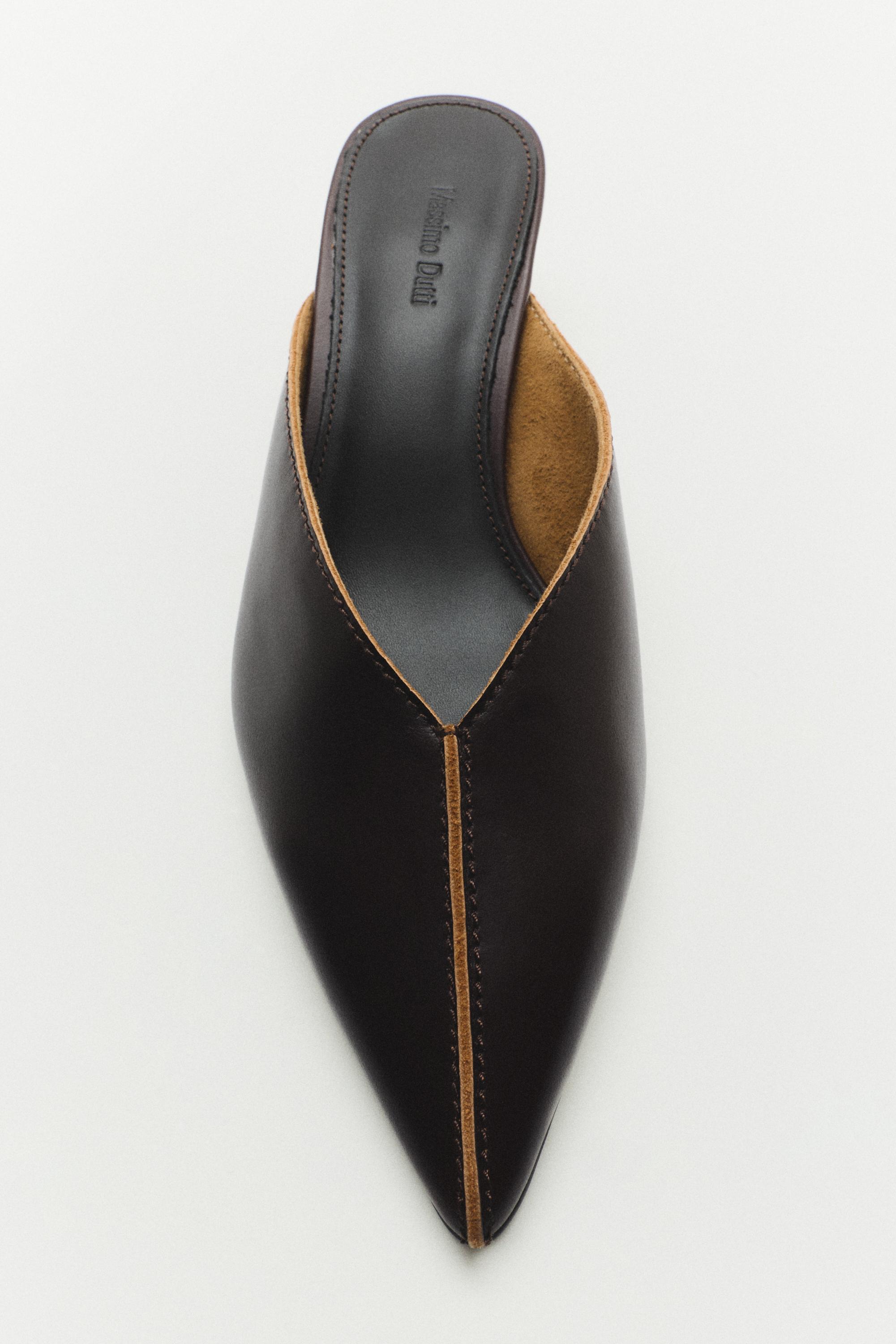 Heeled mule shoe — BROWN